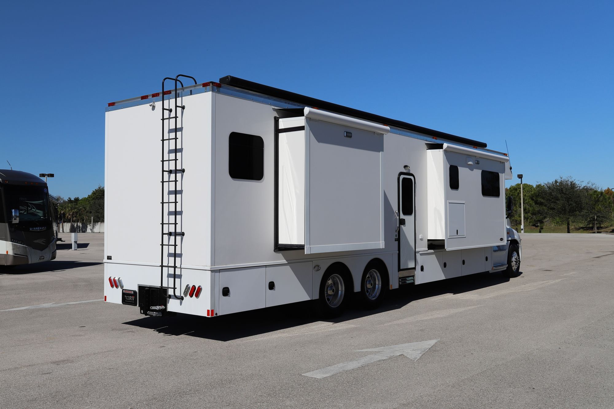 Used 2018 Renegade Rv Classic 3400 Class C  For Sale