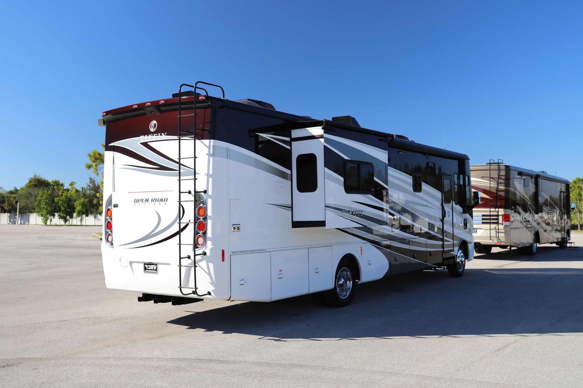 Used 2018 Tiffin Motor Homes Allegro 36UA Class A  For Sale