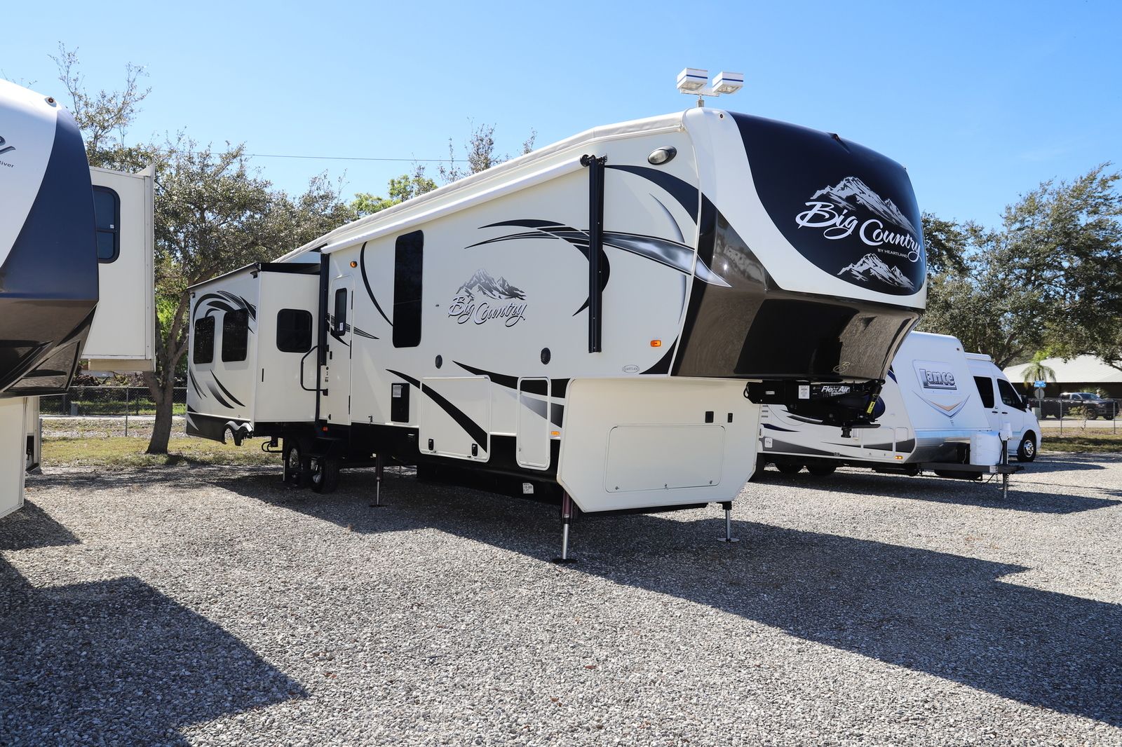 2015 Heartland Rv Big Country 3950FB 18727-1