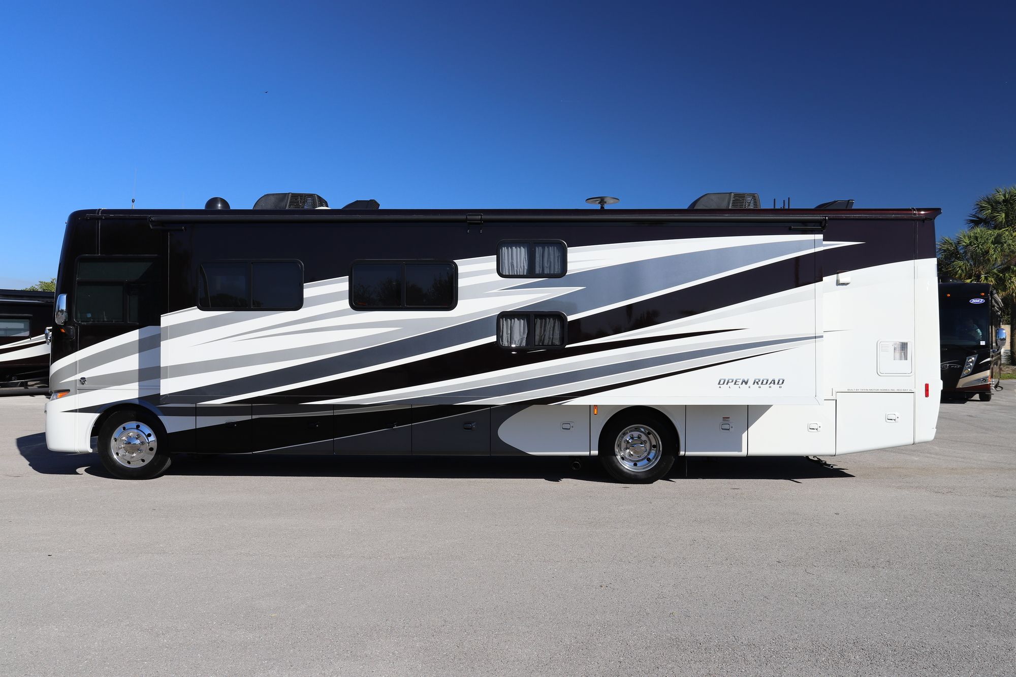 Used 2018 Tiffin Motor Homes Allegro 36UA Class A  For Sale