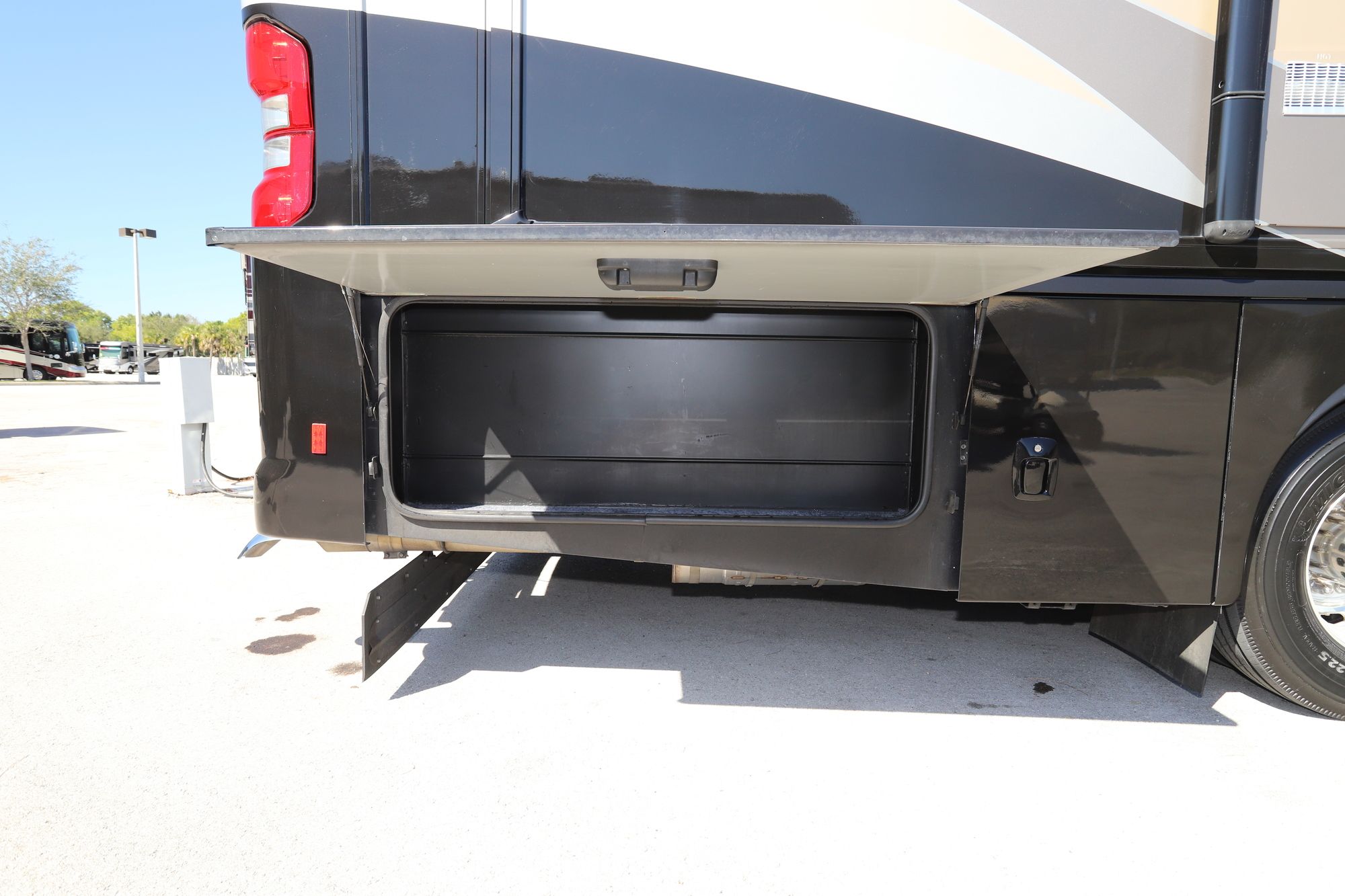 Used 2014 Winnebago Journey 36M Class A  For Sale