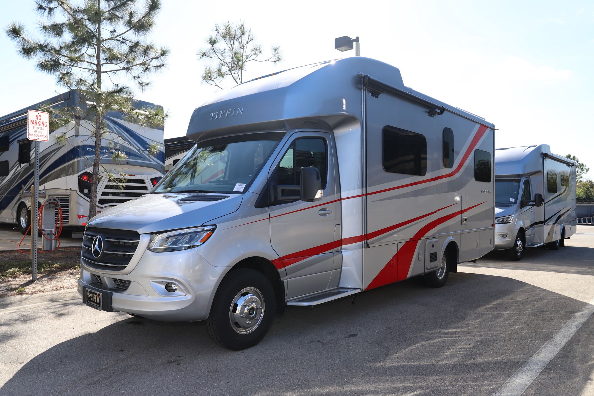 New 2021 Tiffin Motor Homes Wayfarer 25 SW Class C  For Sale