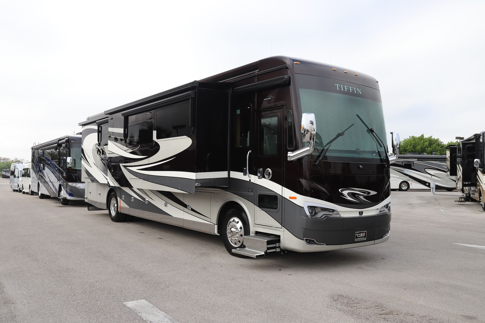 New 2021 Tiffin Motor Homes Allegro Bus 40IP Class A  For Sale