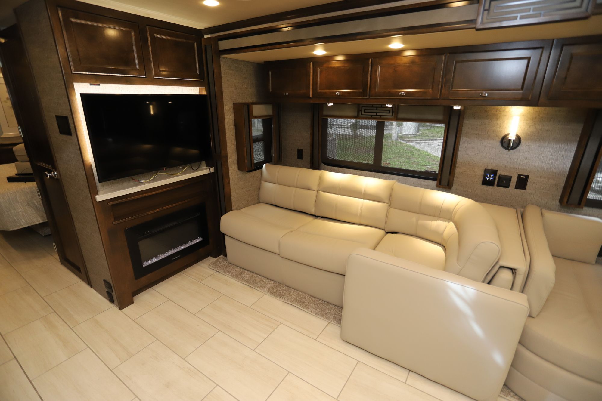 New 2021 Tiffin Motor Homes Allegro Red 38KA Class A  For Sale