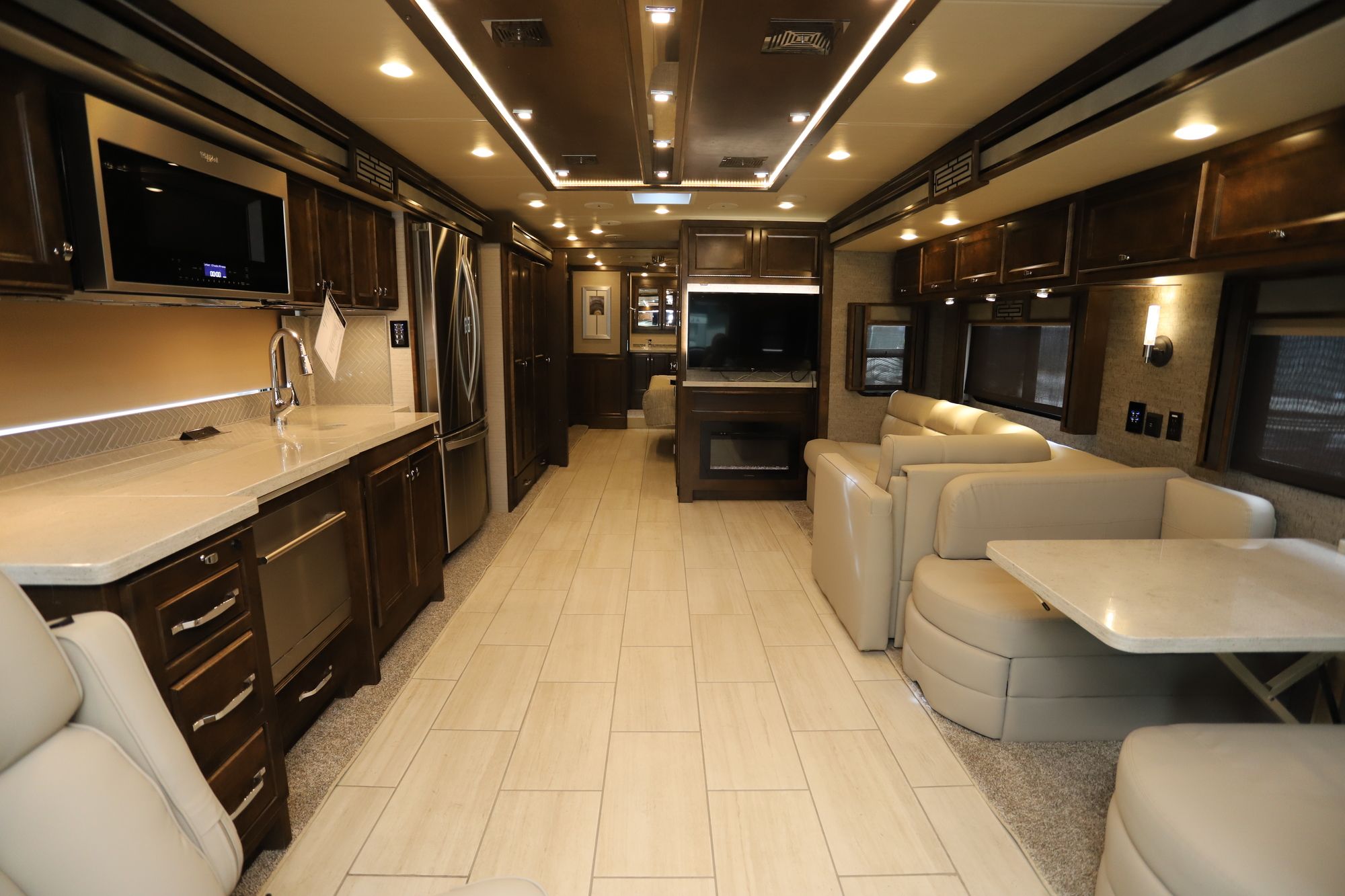 New 2021 Tiffin Motor Homes Allegro Red 38KA Class A  For Sale