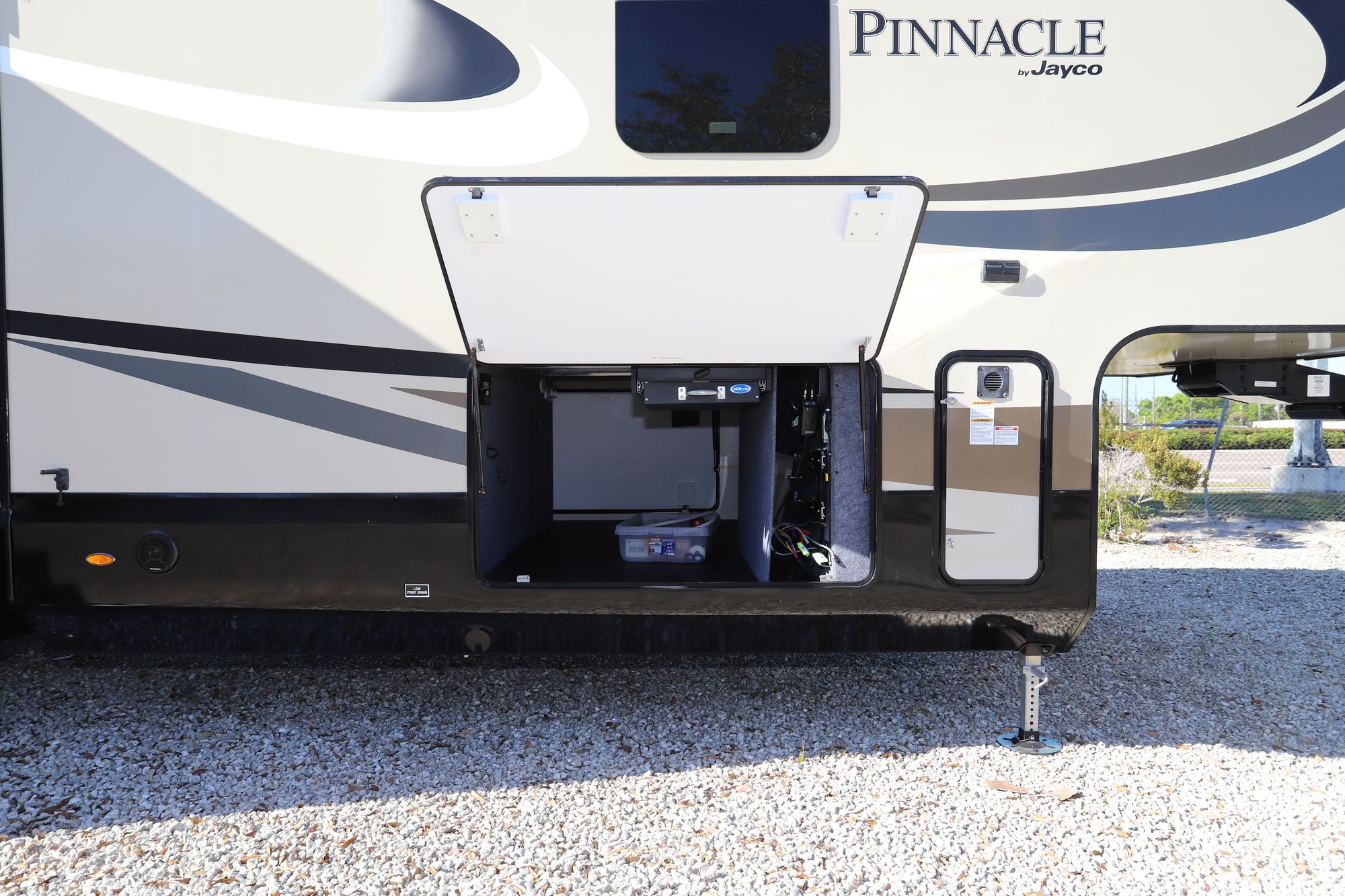 New 2017 Jayco Pinnacle Fw 36FBTS Fifth Wheel  For Sale