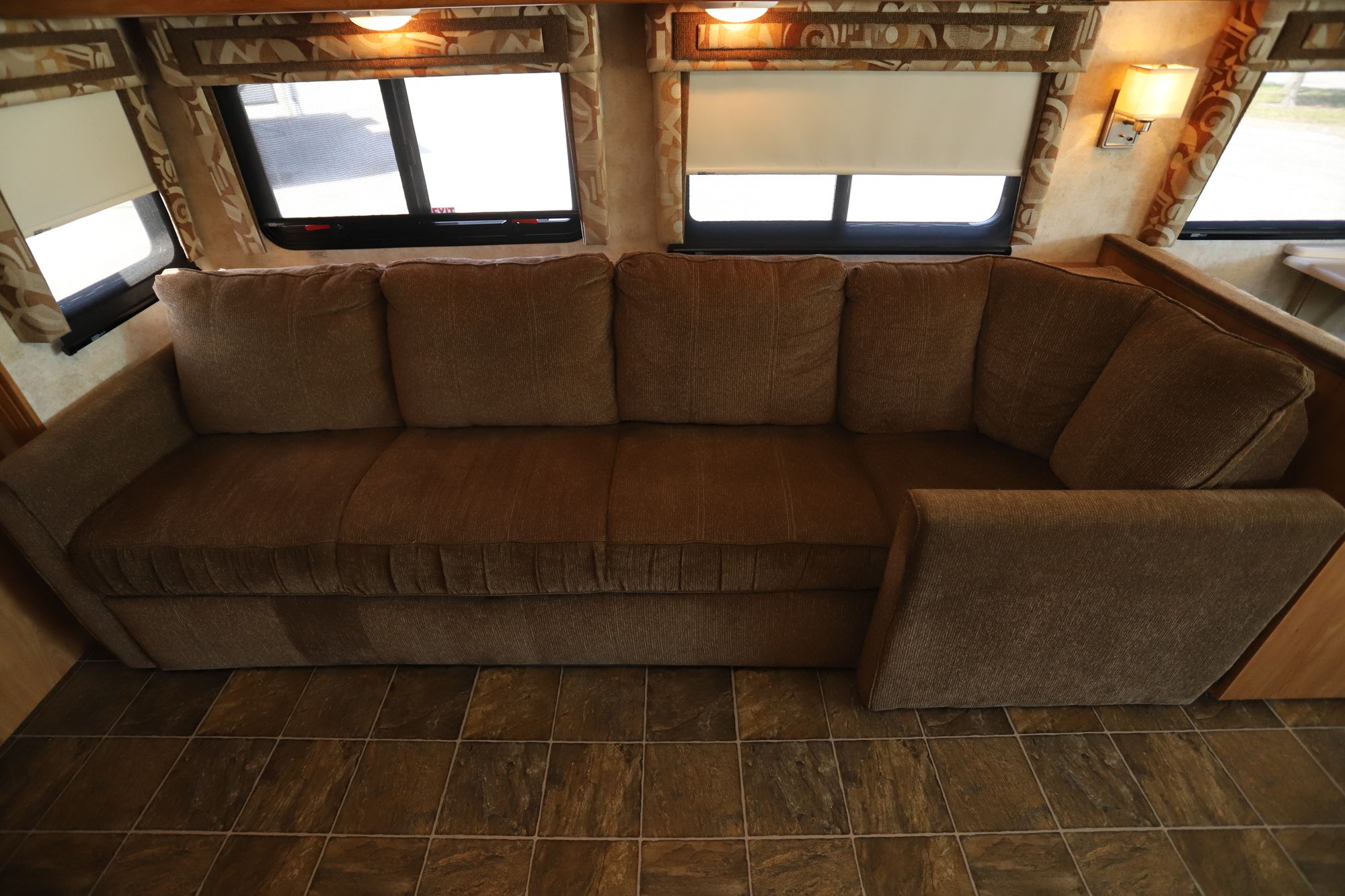 Used 2011 Winnebago Vista 35F Class A  For Sale