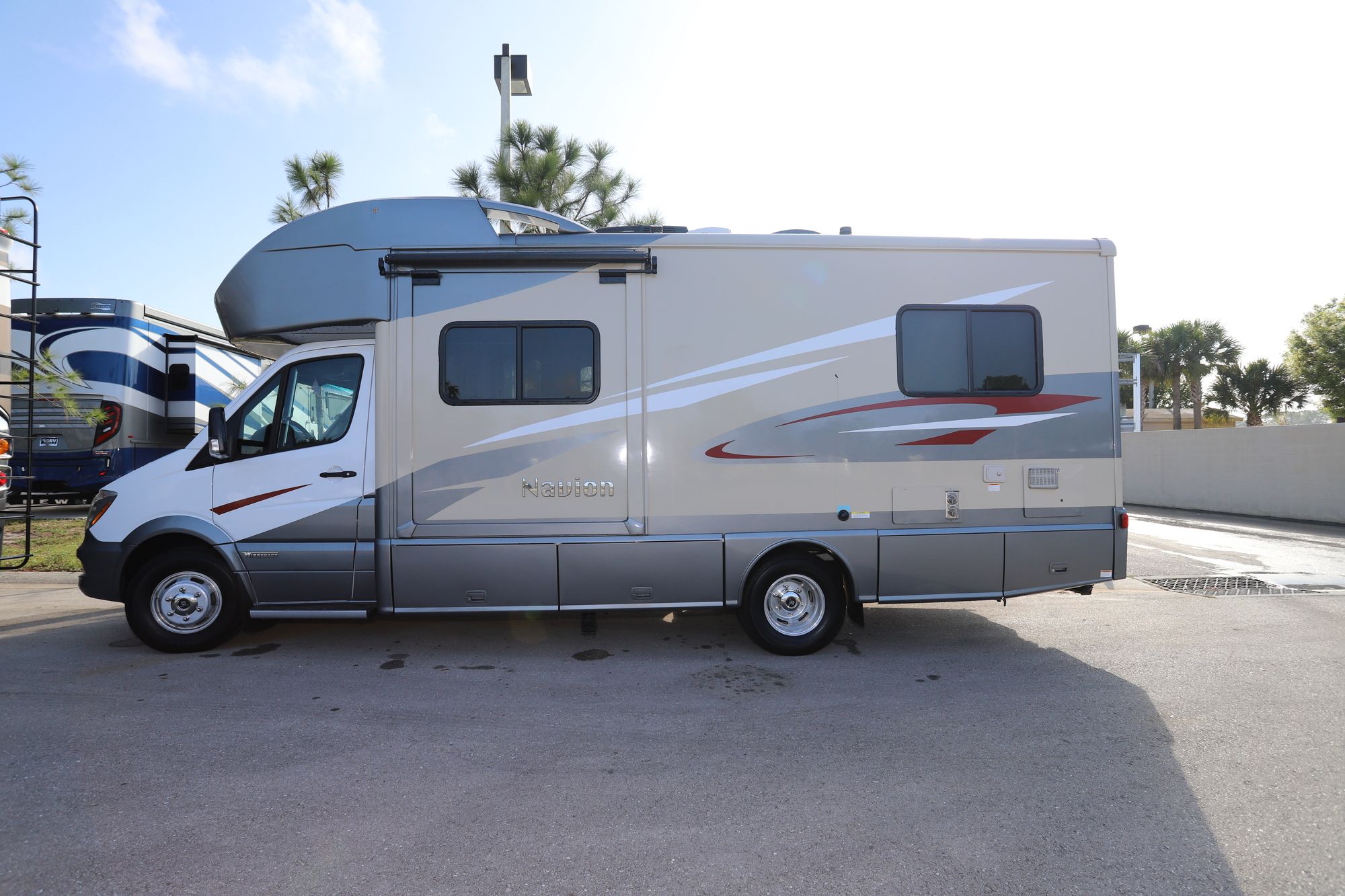 Used 2019 Winnebago Navion 24V Class C  For Sale