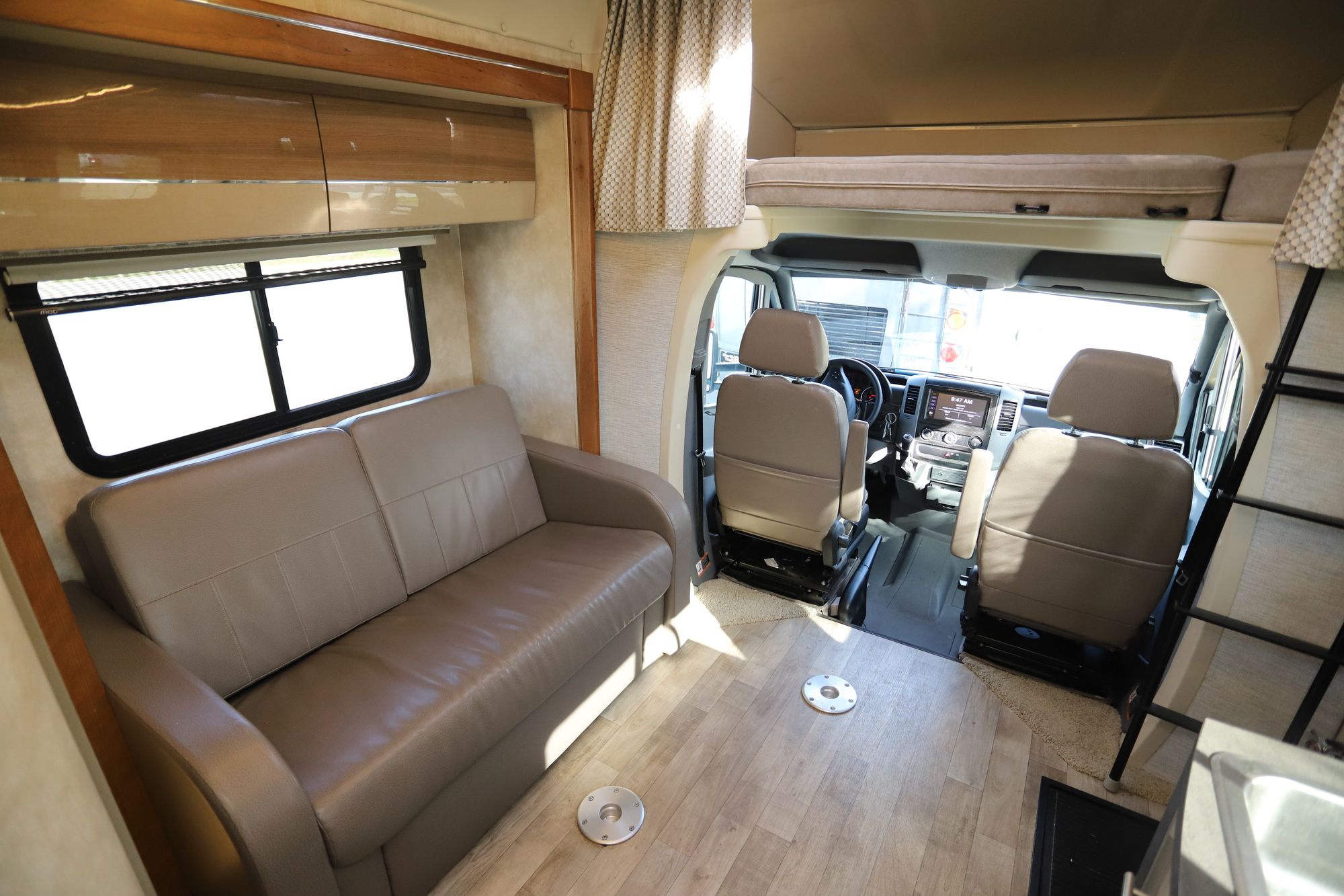 Used 2019 Winnebago Navion 24V Class C  For Sale