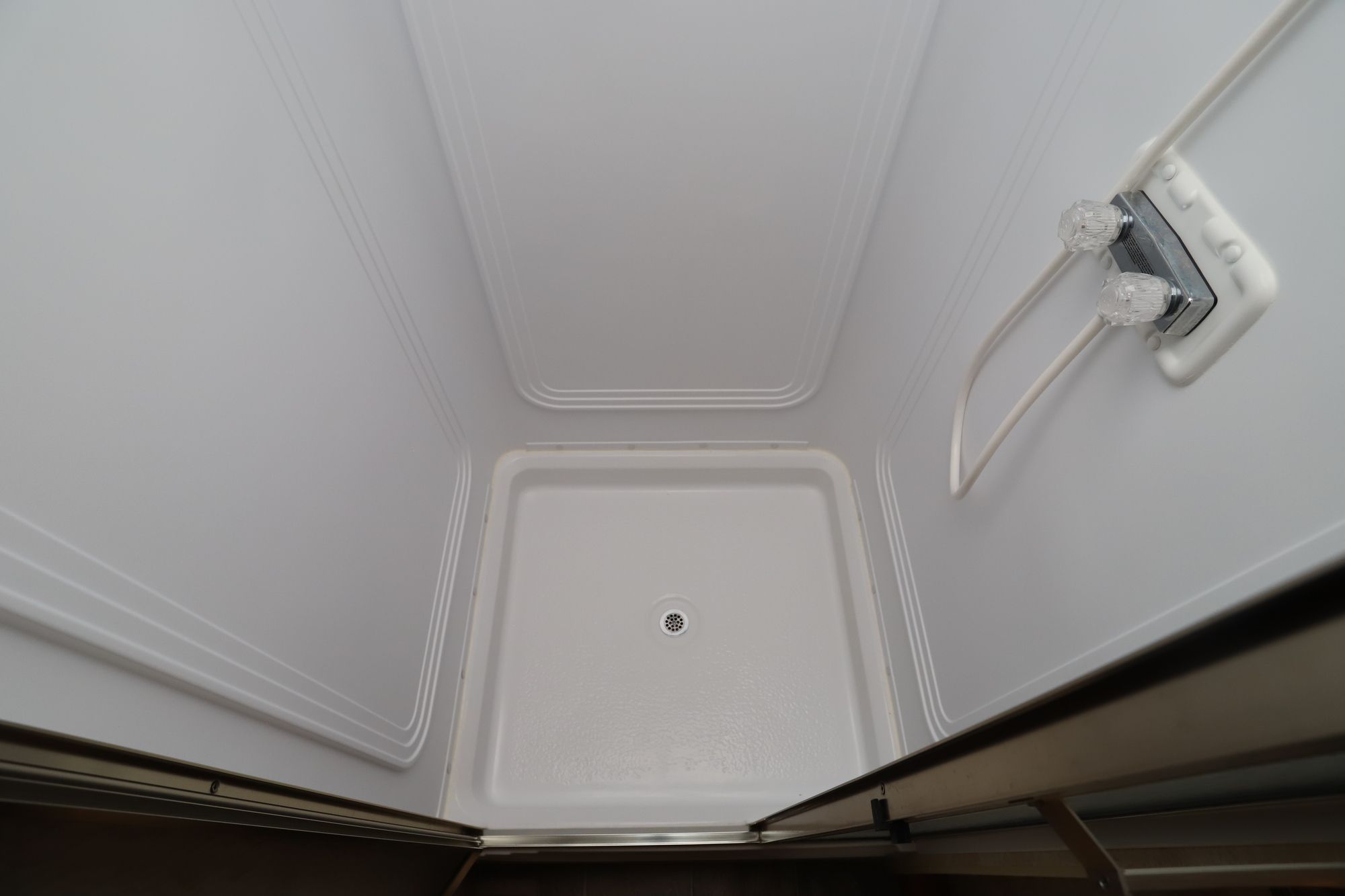 Used 2011 Winnebago Vista 35F Class A  For Sale