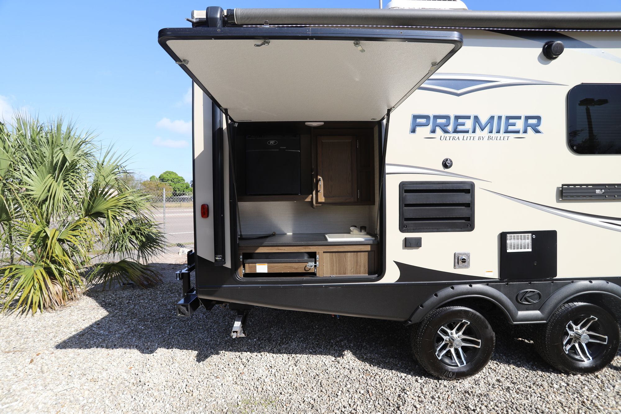 Used 2018 Keystone Bullet 22RBPR Travel Trailer  For Sale