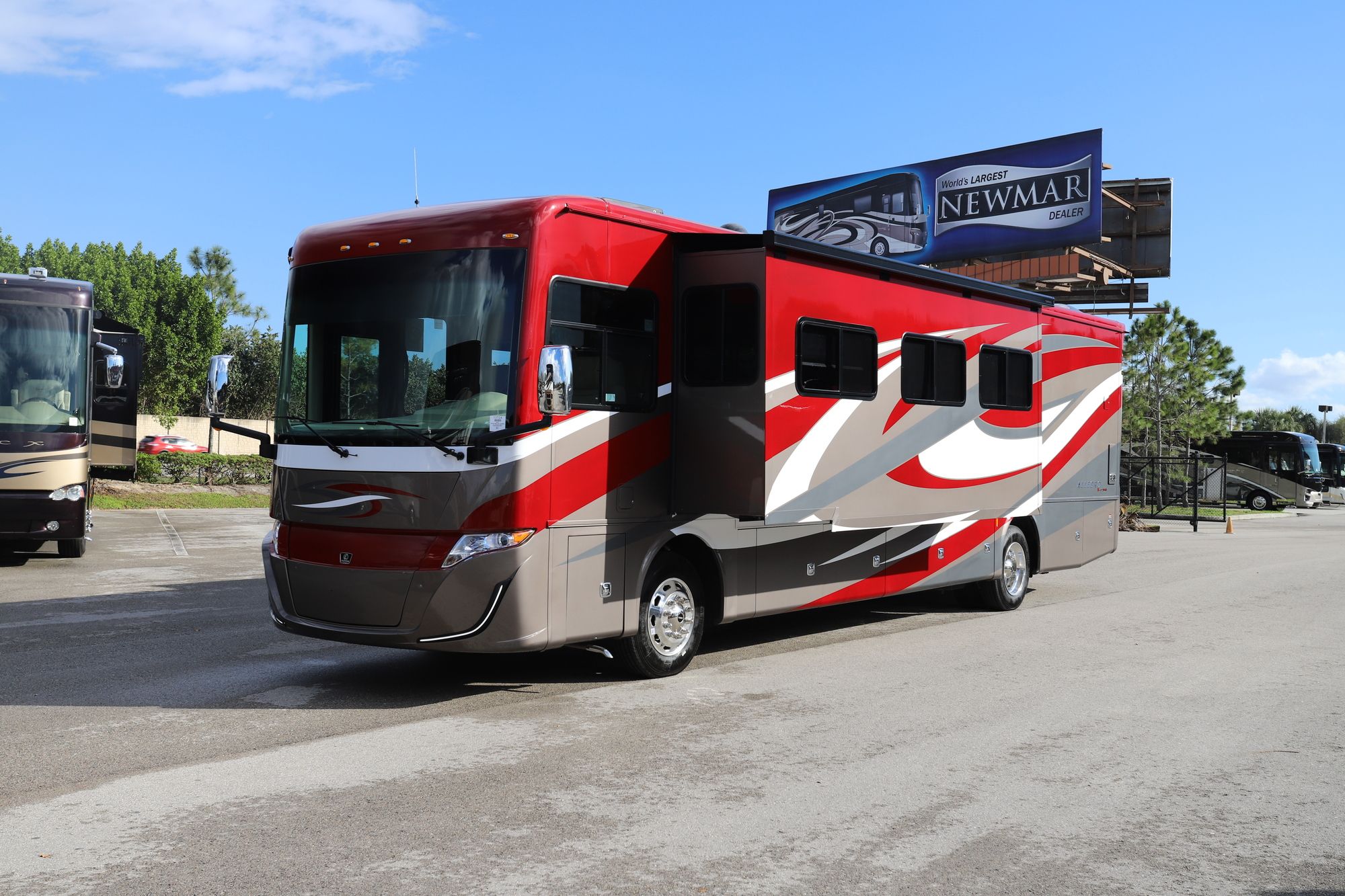 New 2021 Tiffin Motor Homes Allegro Red 38LL Class A  For Sale