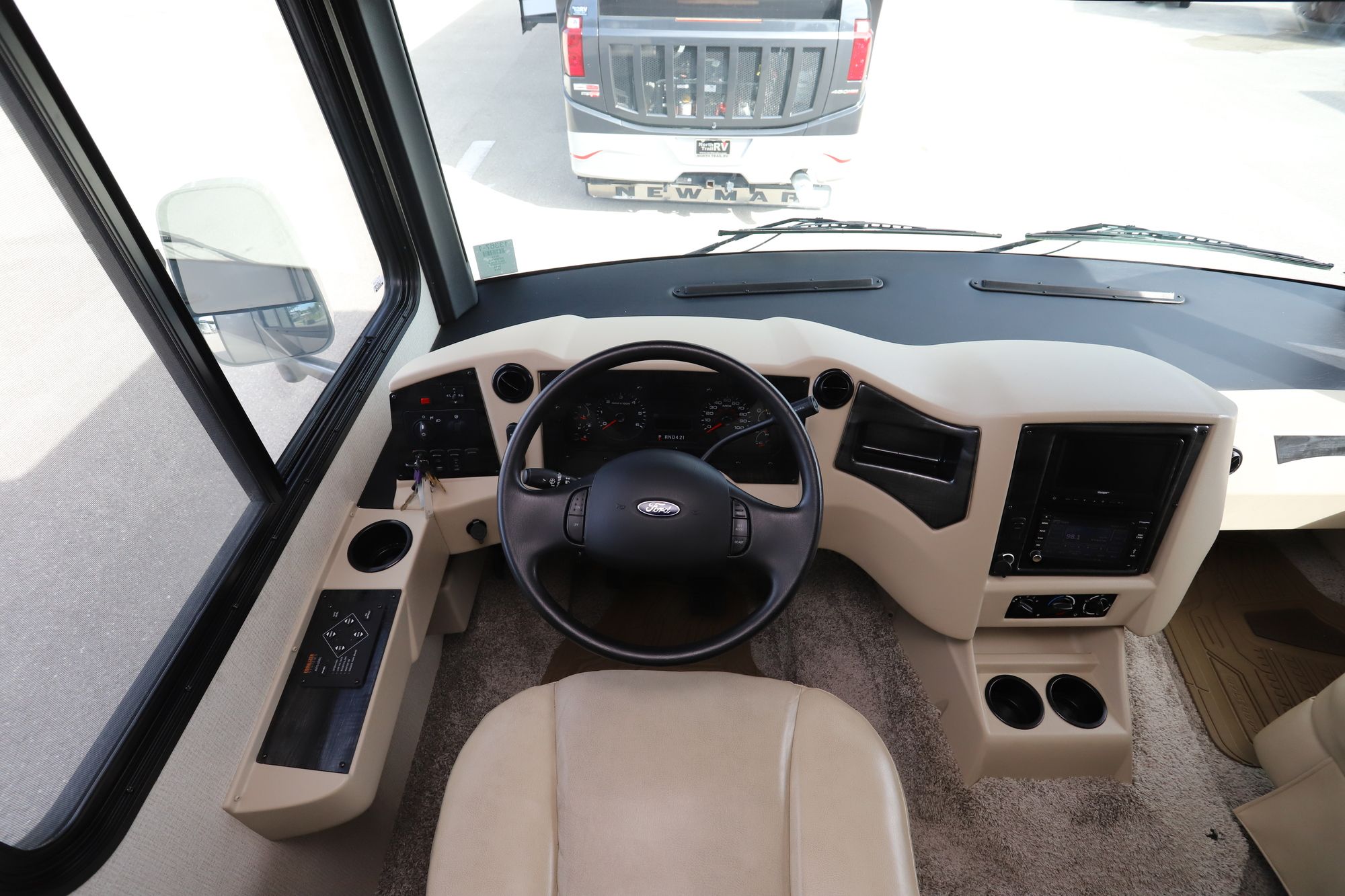Used 2019 Newmar Bay Star 3414 Class A  For Sale