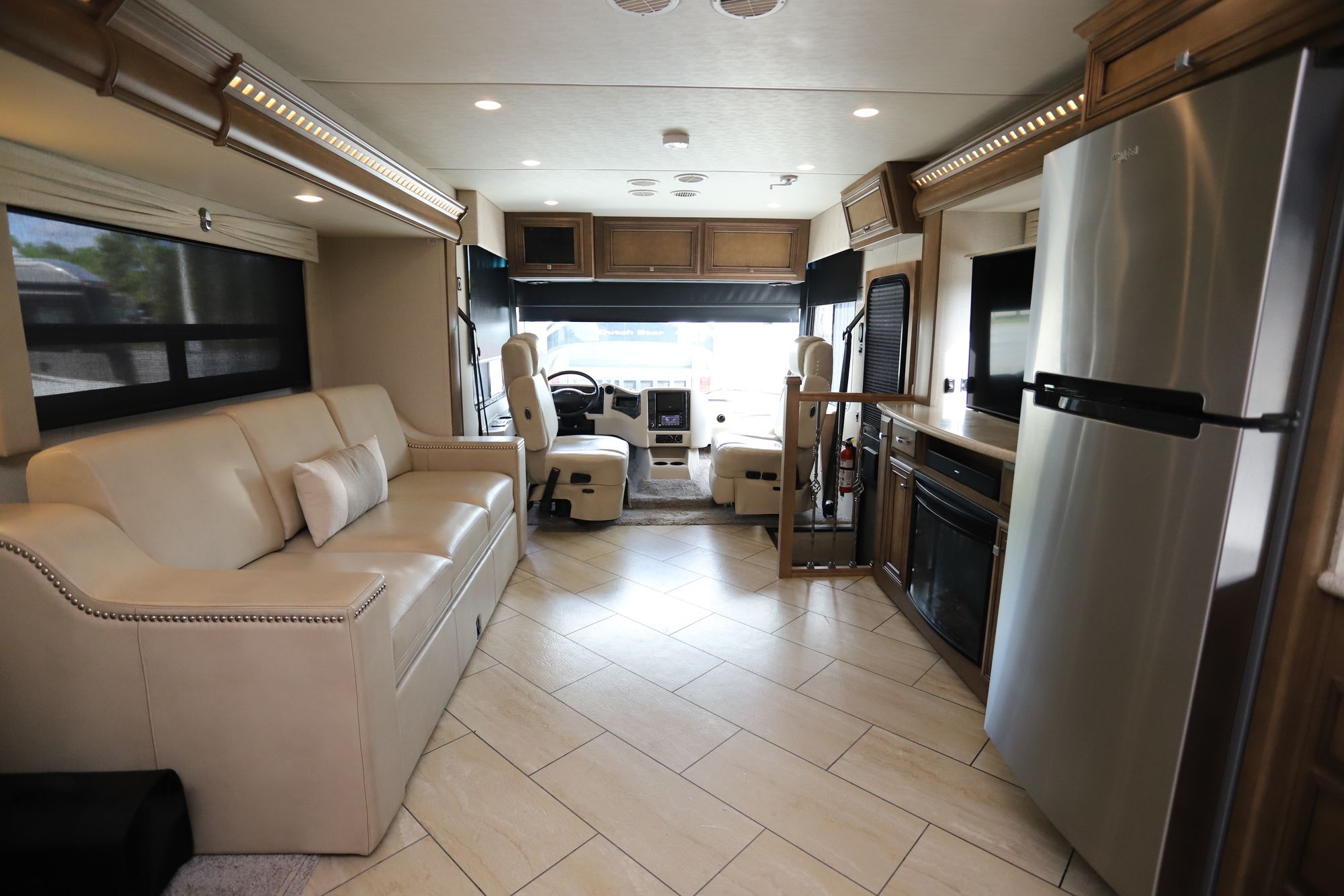 Used 2019 Newmar Bay Star 3414 Class A  For Sale