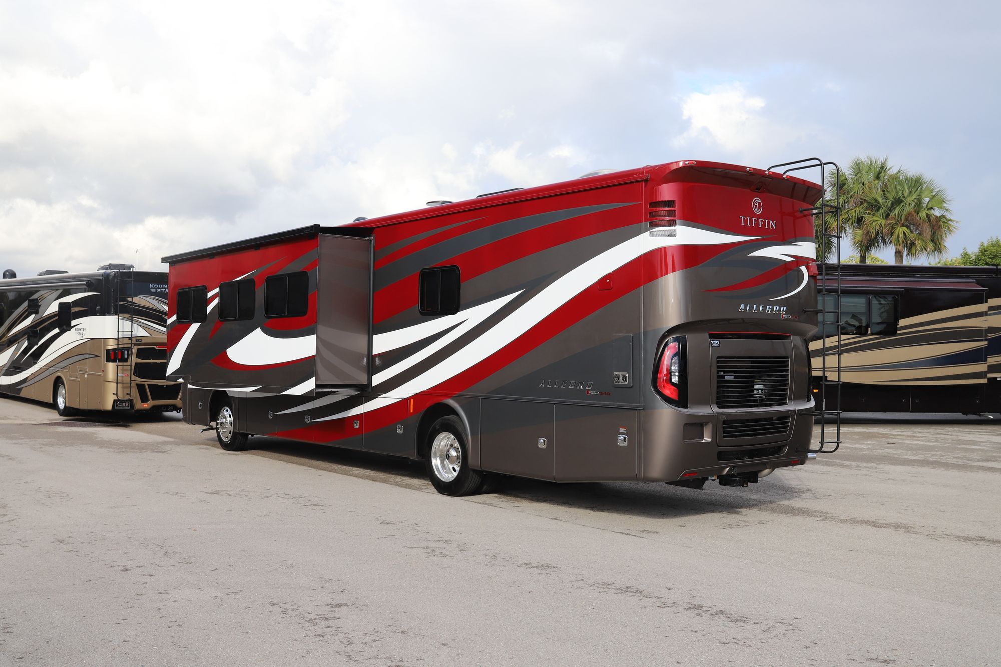 New 2021 Tiffin Motor Homes Allegro Red 38LL Class A  For Sale