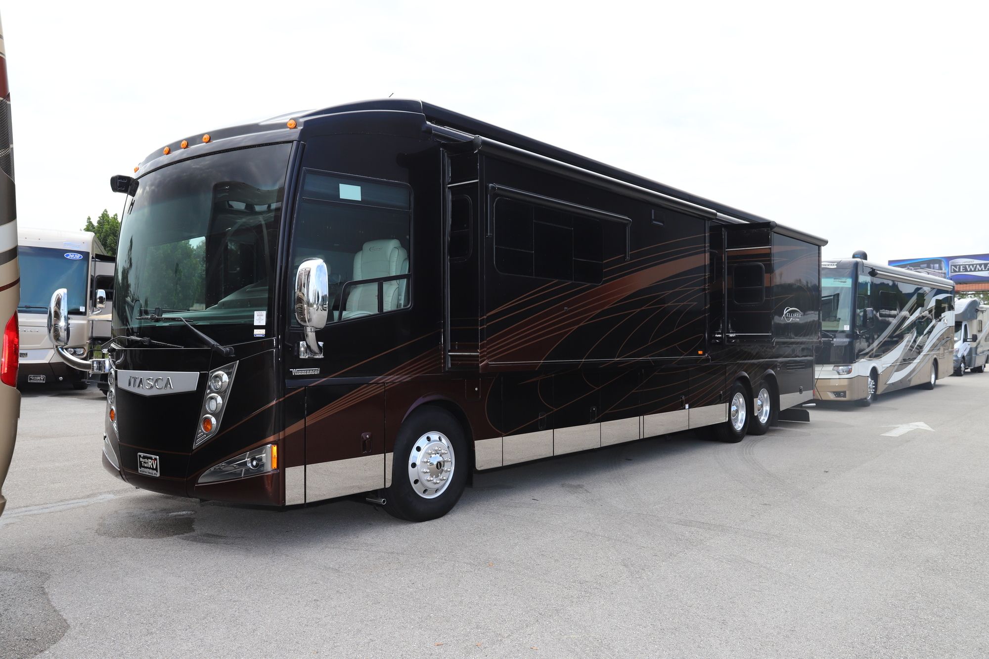 Used 2015 Itasca Ellipse Ultra 42HL Class A  For Sale