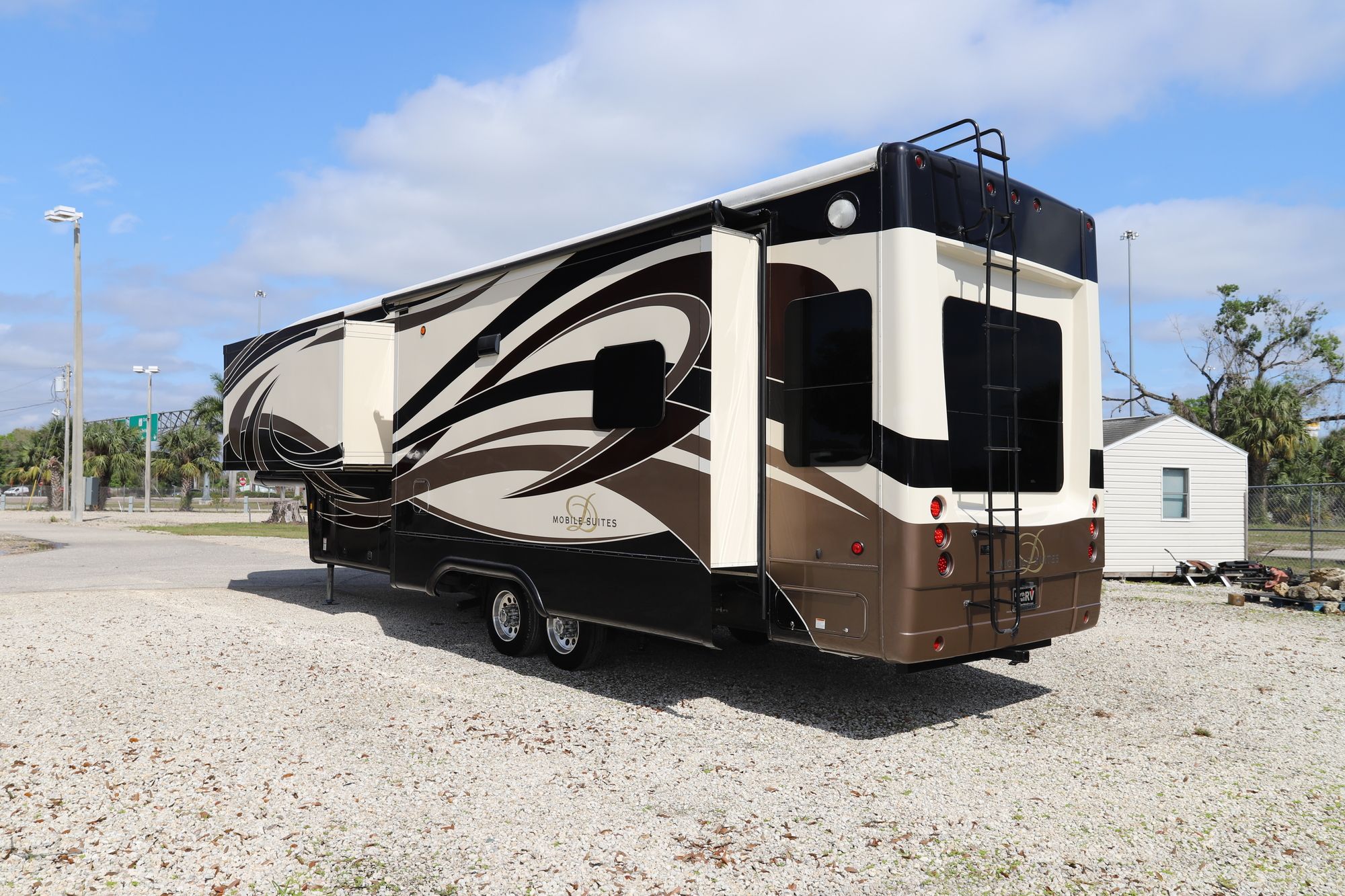 Used 2016 Drv Luxury Suites Mobile Suite 36RSSB3 Fifth Wheel  For Sale