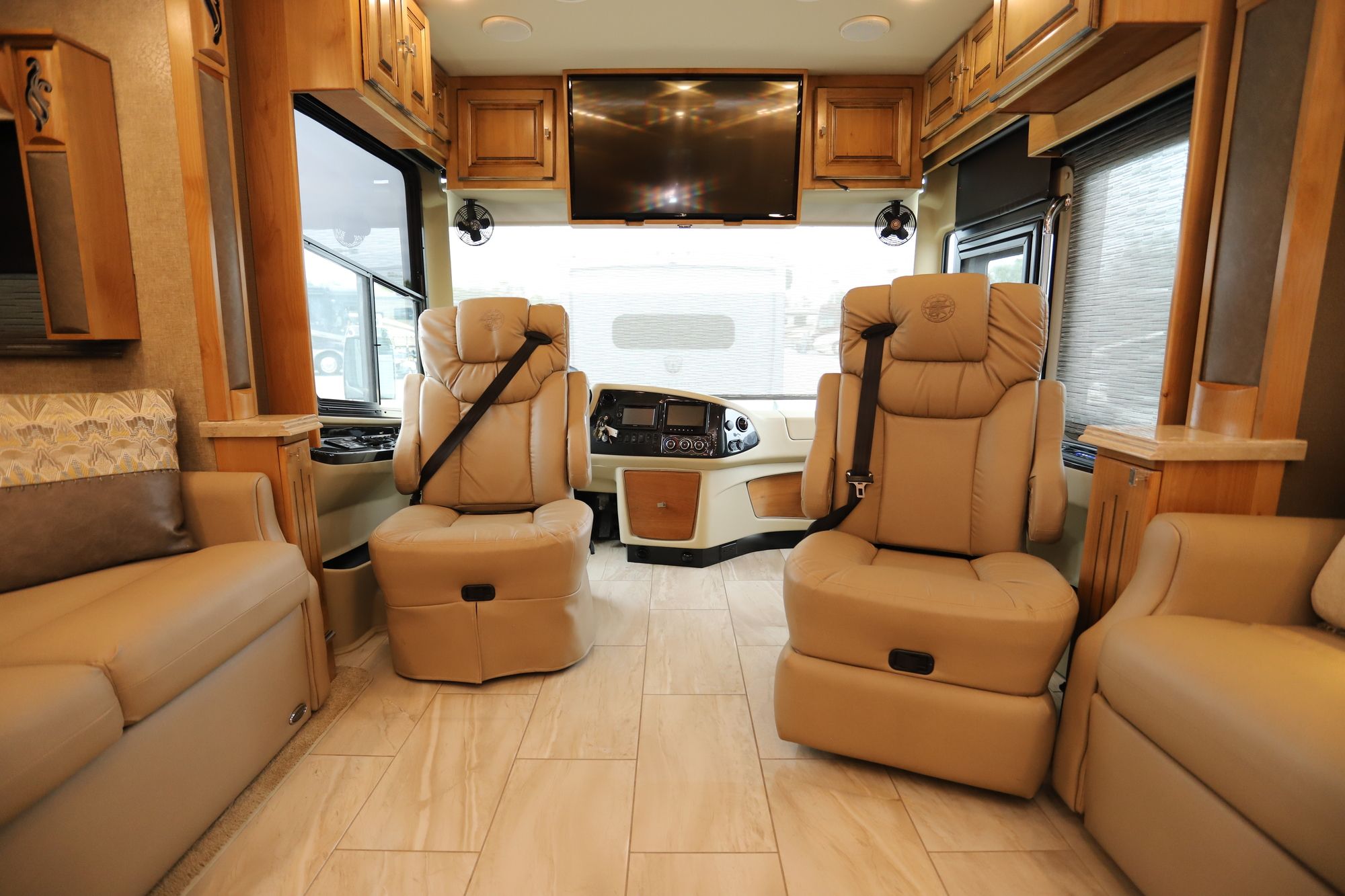 Used 2018 Tiffin Motor Homes Phaeton 40QBH Class A  For Sale