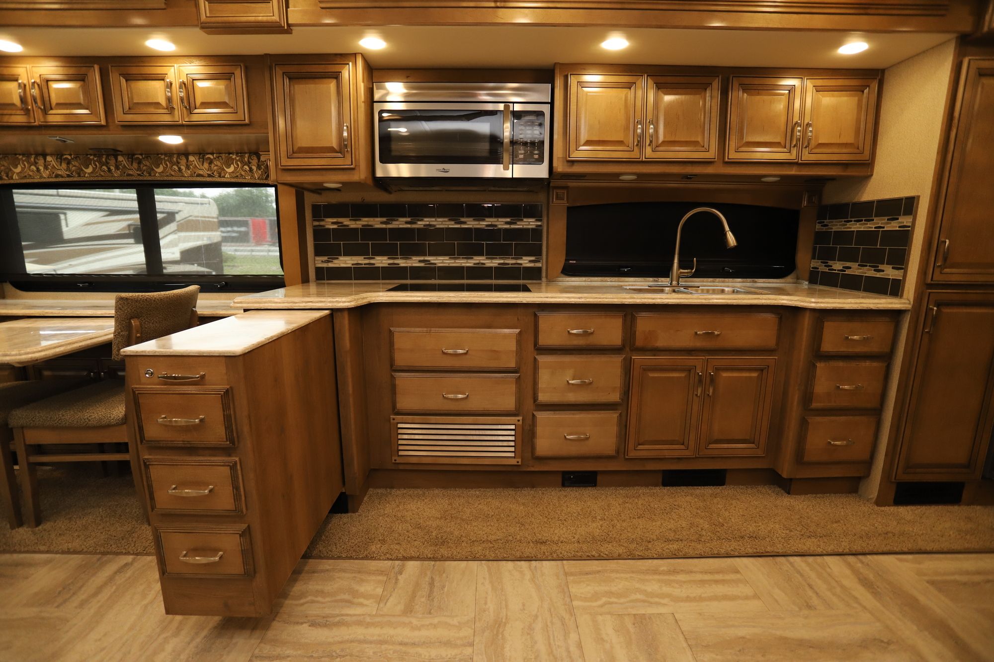 Used 2019 Holiday Rambler Navigator 38F Class A  For Sale