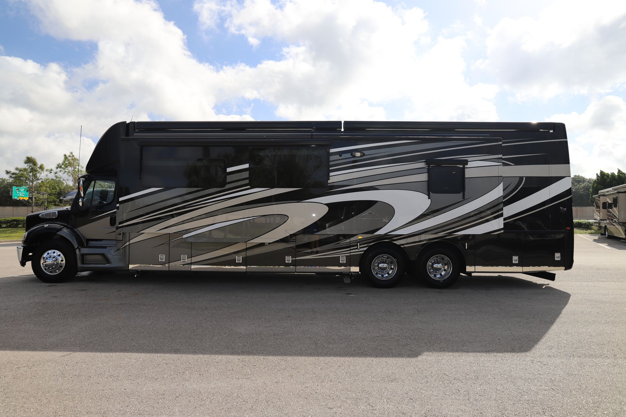 New 2021 Newmar Supreme Aire 4573 Super C  For Sale