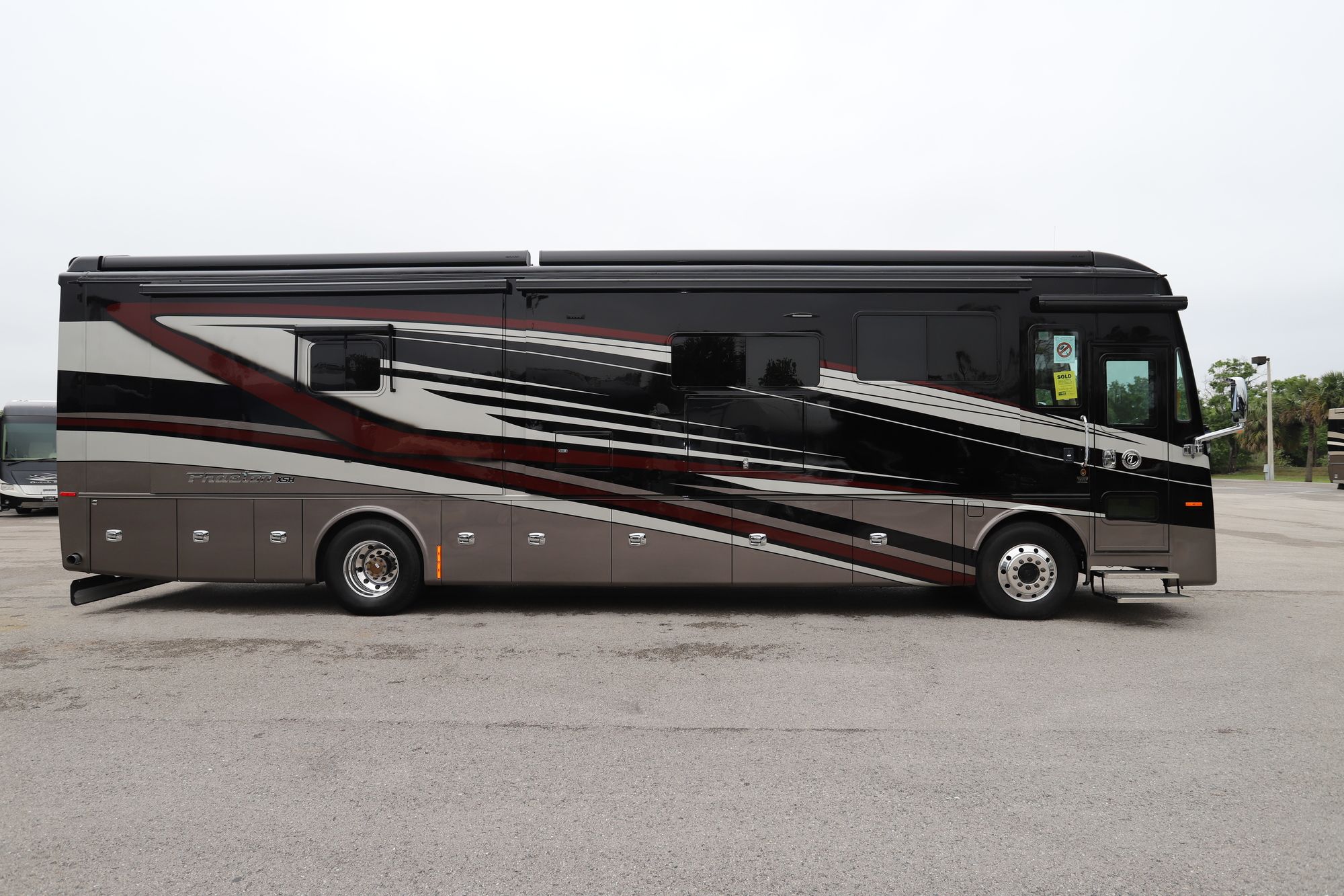 New 2021 Tiffin Motor Homes Phaeton 40IH Class A  For Sale