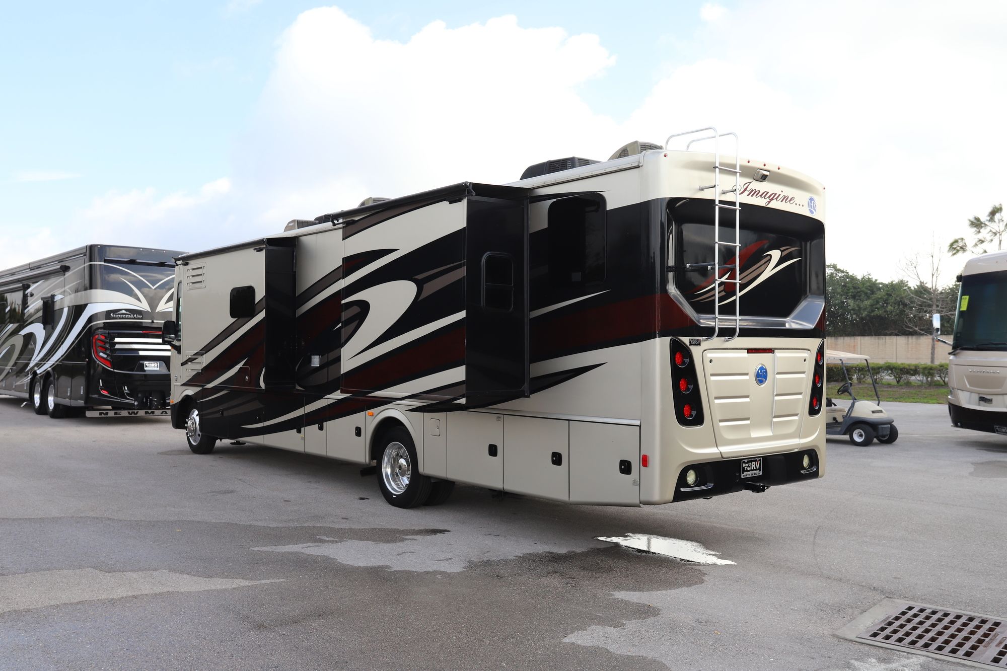 Used 2014 Holiday Rambler Vacationer 36DBT Class A  For Sale