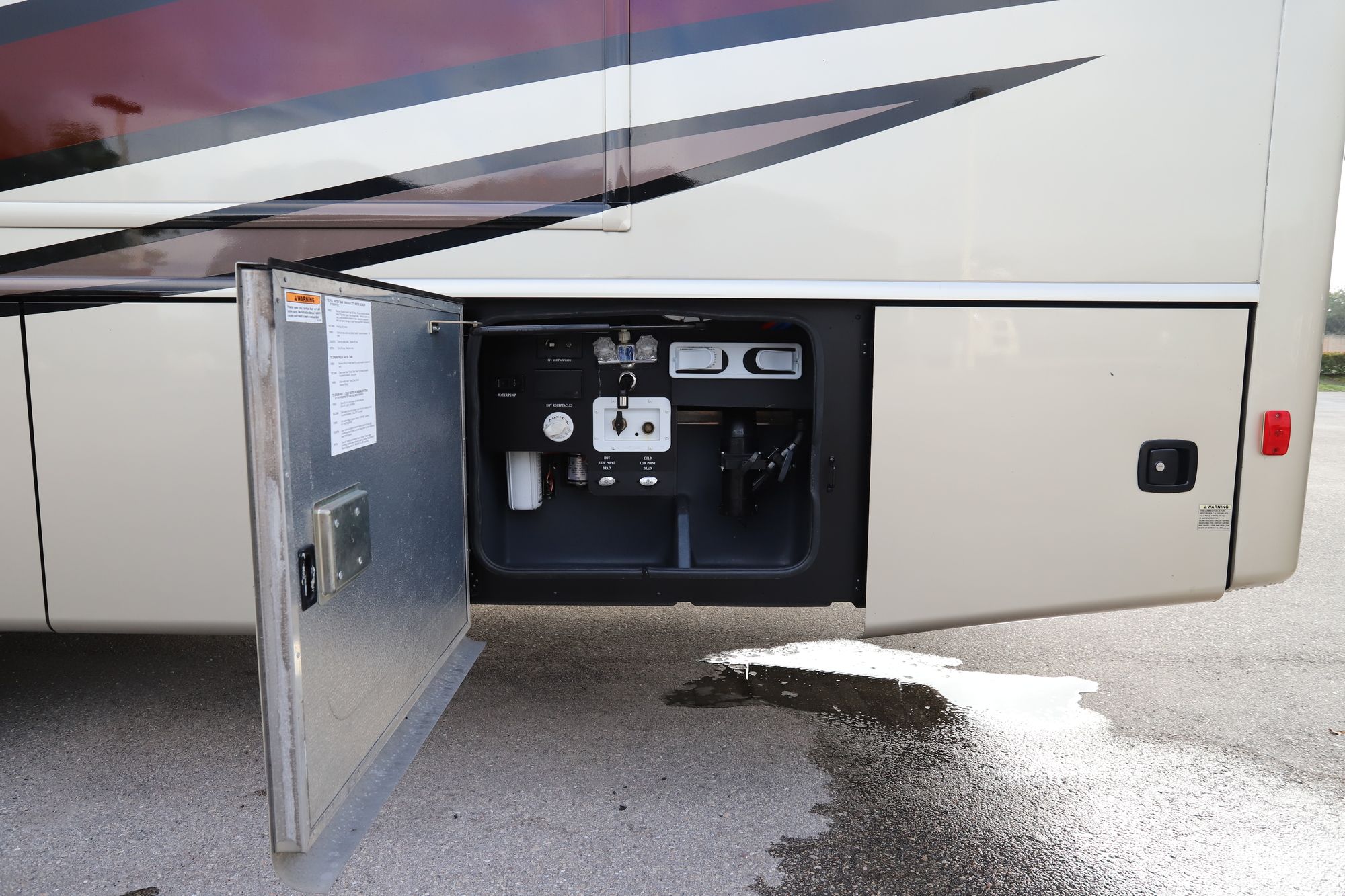 Used 2014 Holiday Rambler Vacationer 36DBT Class A  For Sale