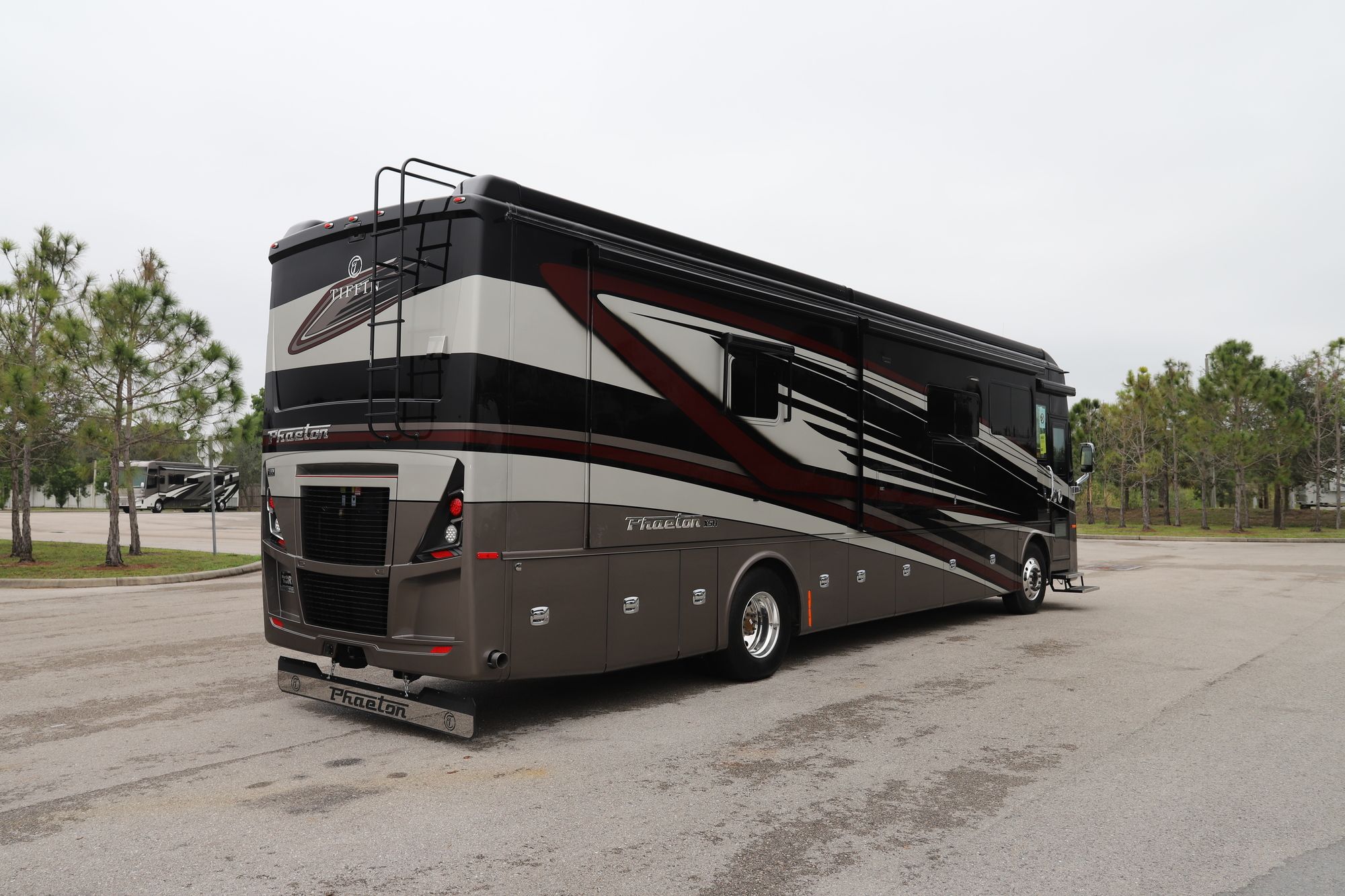 New 2021 Tiffin Motor Homes Phaeton 40IH Class A  For Sale