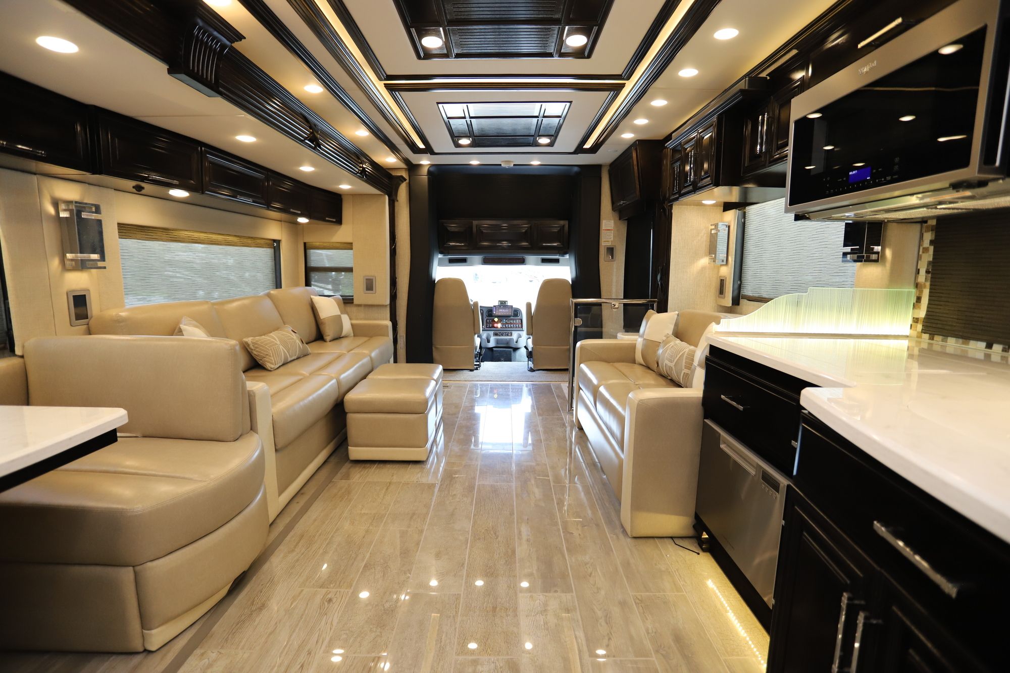 New 2021 Newmar Supreme Aire 4573 Super C  For Sale