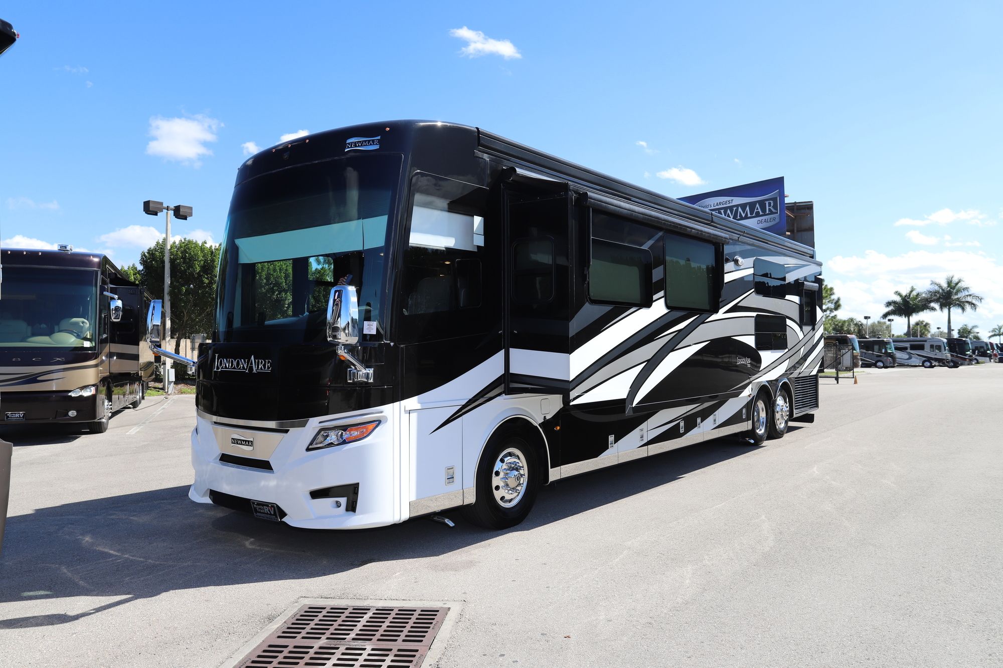 New 2021 Newmar London Aire 4535 Class A  For Sale