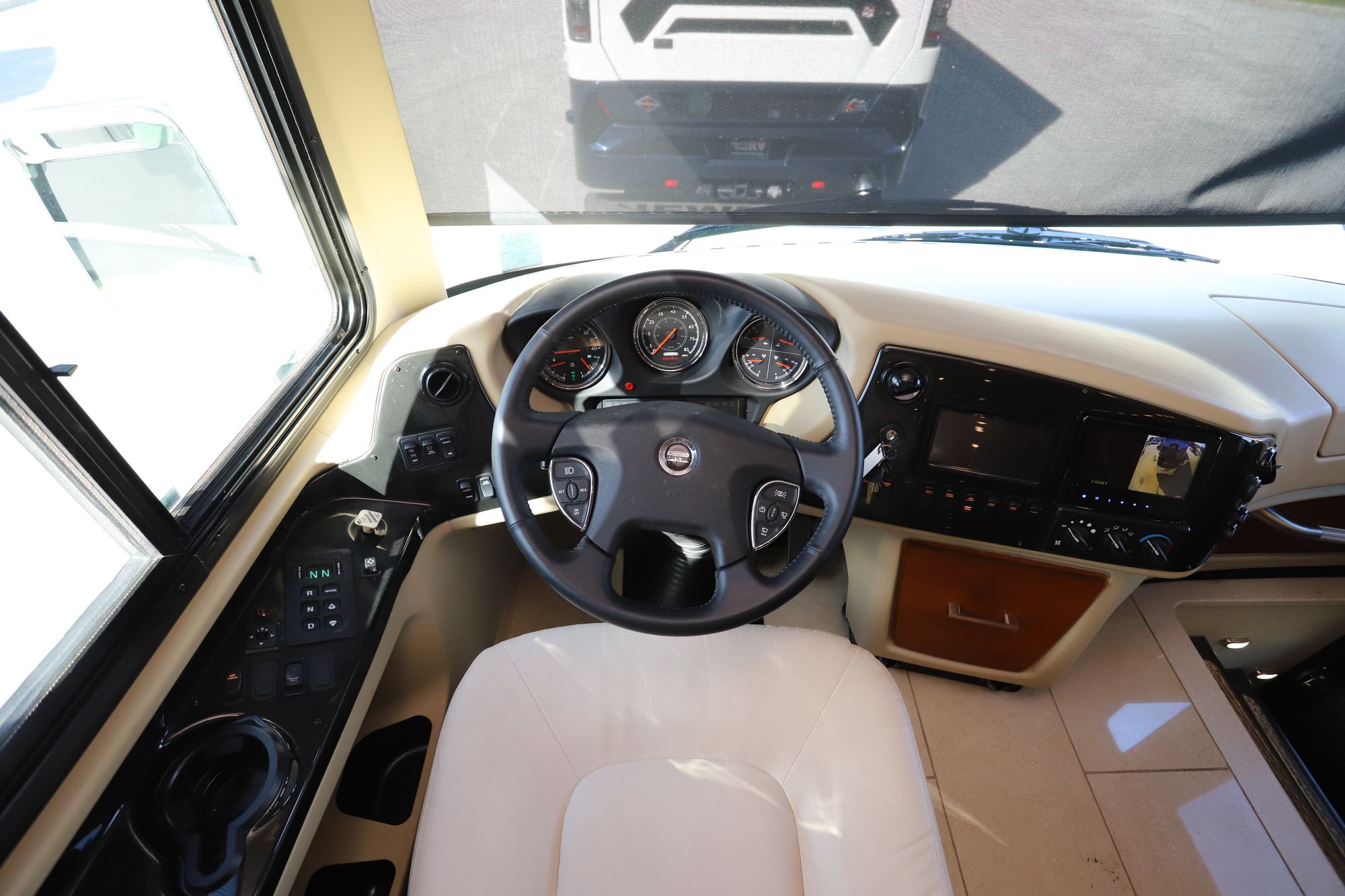 Used 2016 Tiffin Motor Homes Phaeton 36GH Class A  For Sale