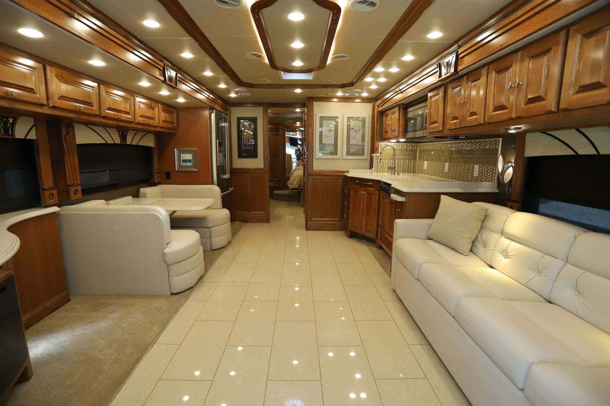 Used 2016 Tiffin Motor Homes Phaeton 36GH Class A  For Sale