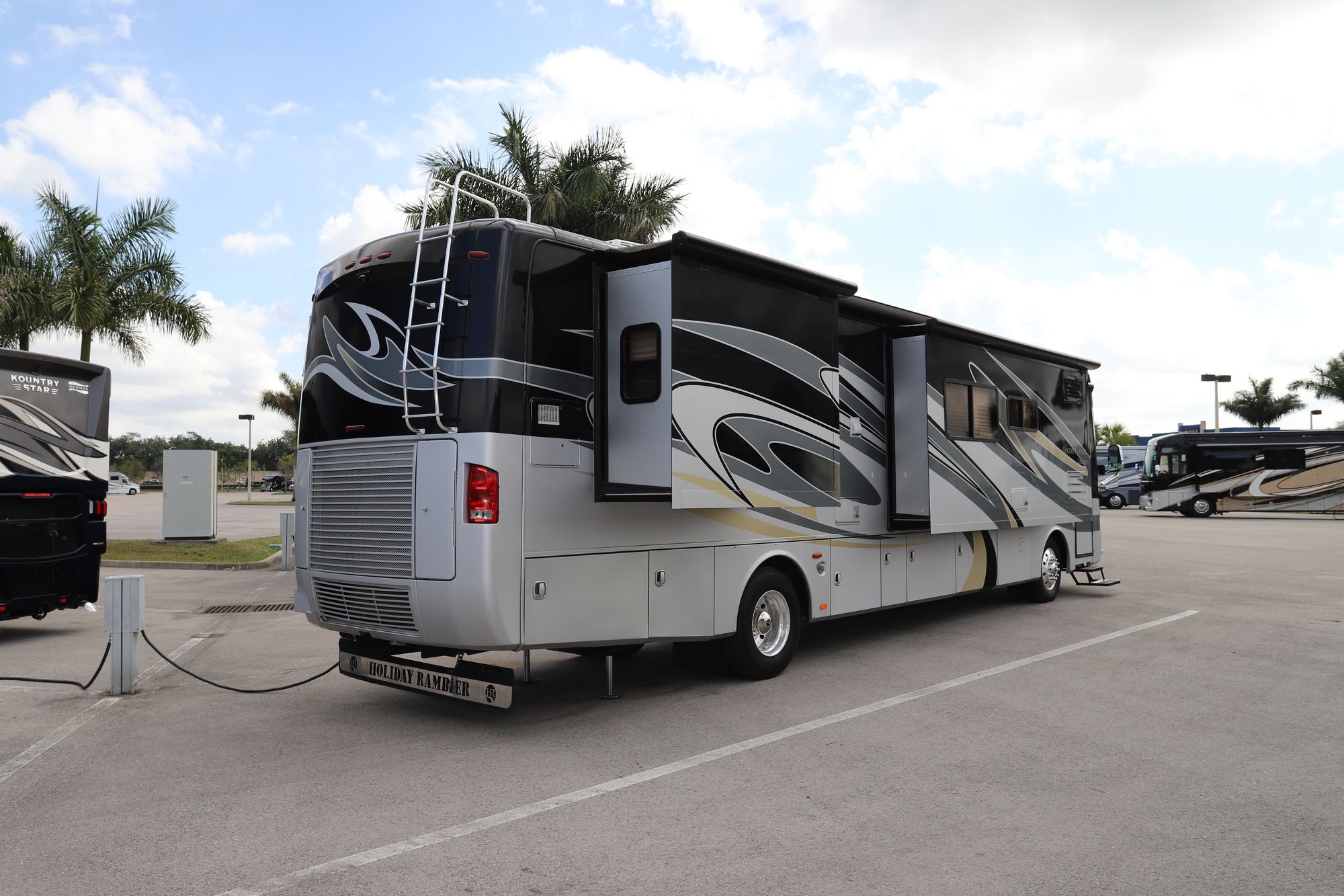 Used 2009 Holiday Rambler Endeavor 41SKQ Class A  For Sale