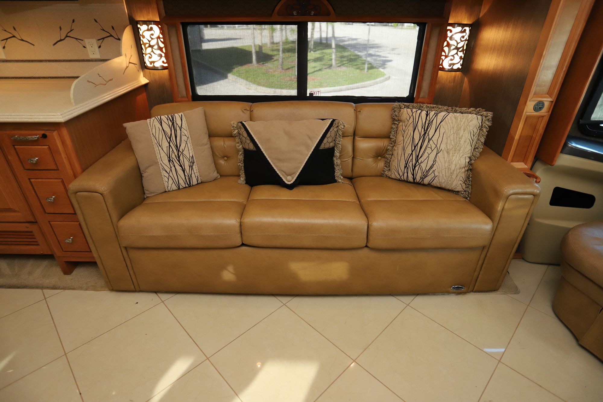 Used 2013 Tiffin Motor Homes Phaeton 36GH Class A  For Sale