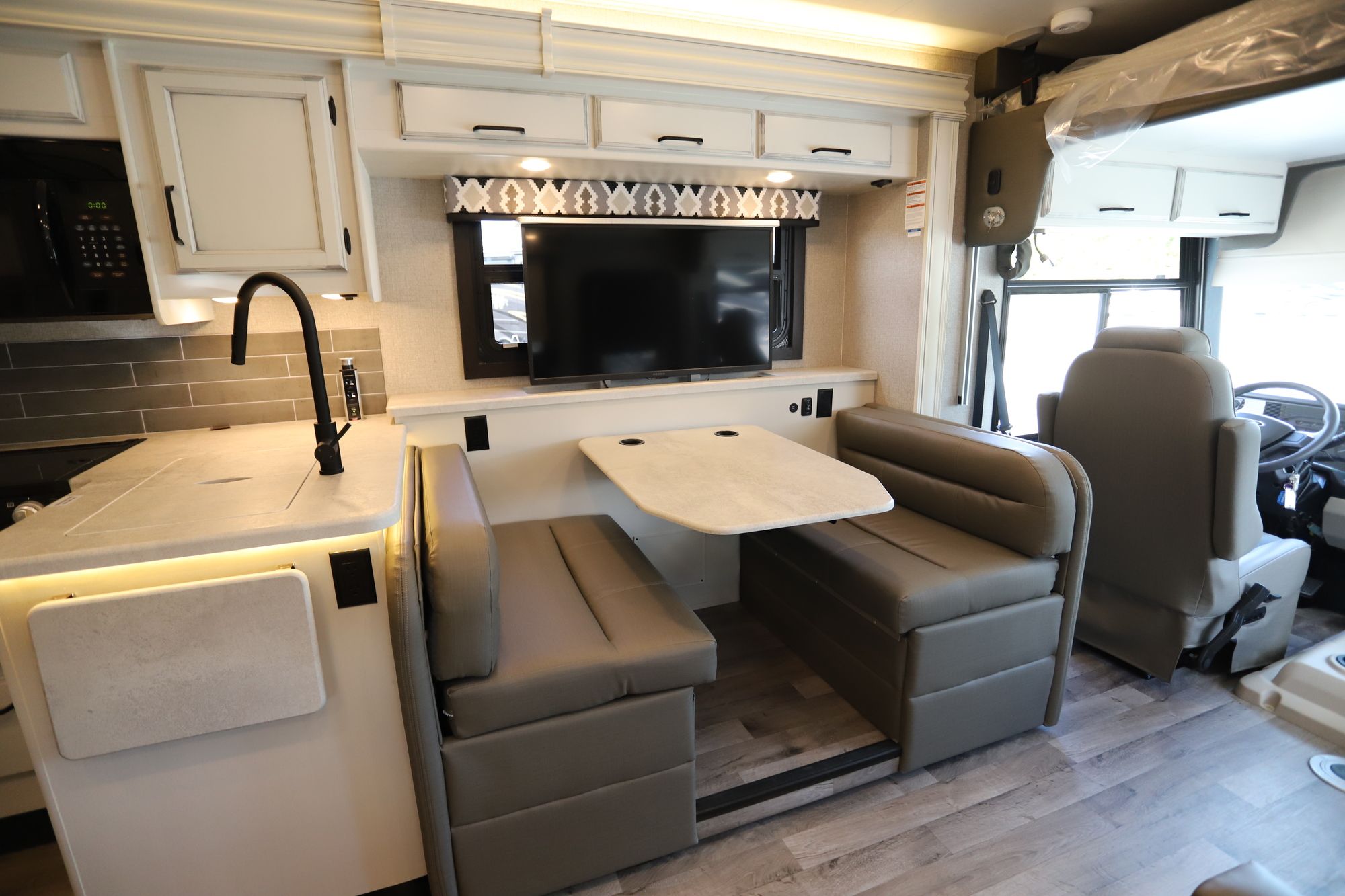 New 2021 Jayco Alante 27A Class A  For Sale