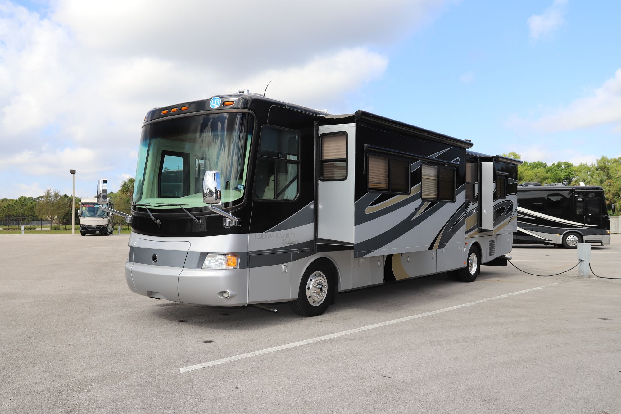 Used 2009 Holiday Rambler Endeavor 41SKQ Class A  For Sale