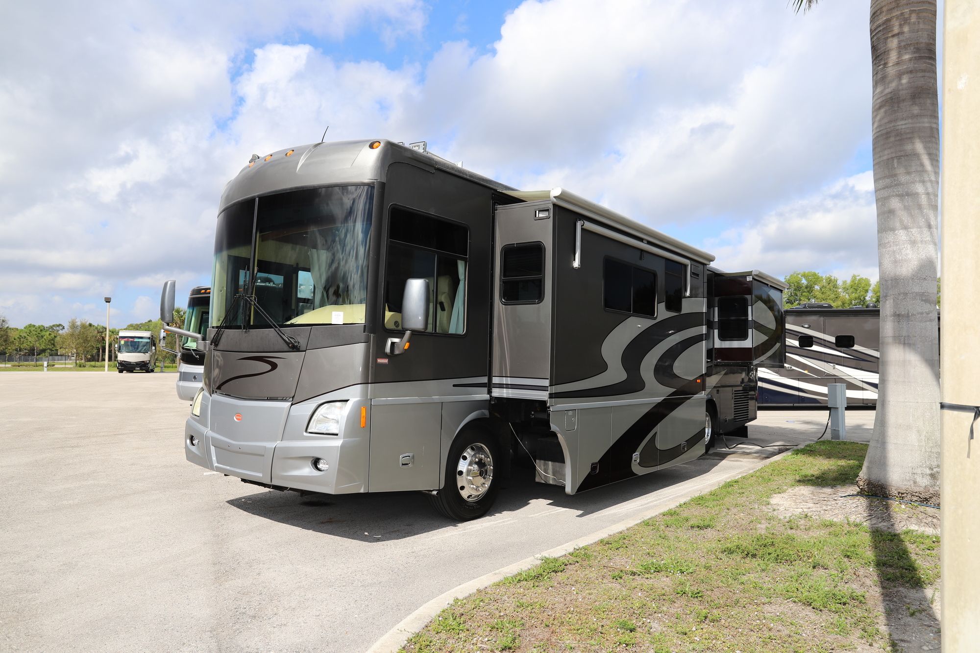 Used 2006 Winnebago Vectra 40FD Class A  For Sale