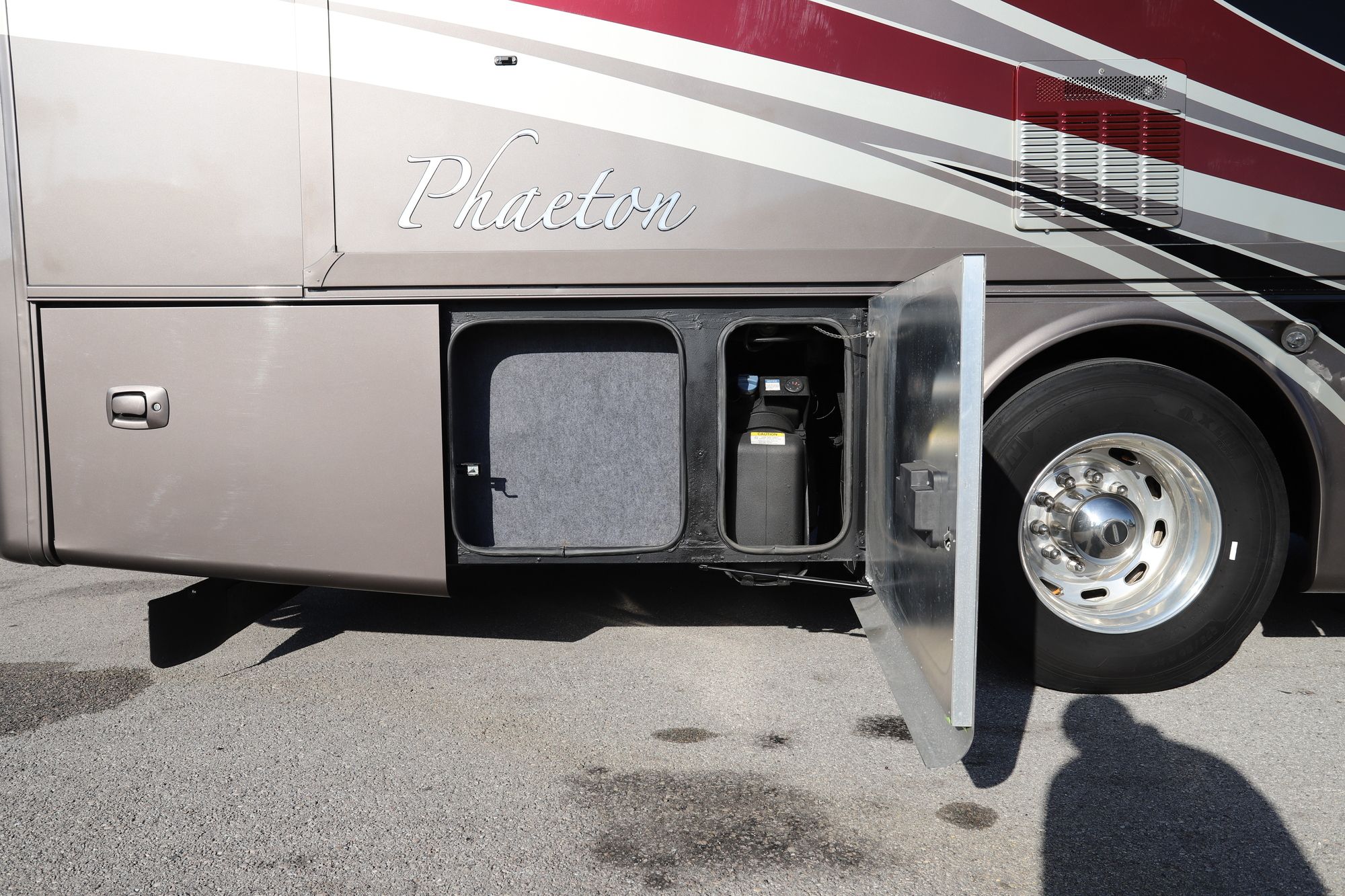 Used 2013 Tiffin Motor Homes Phaeton 36GH Class A  For Sale