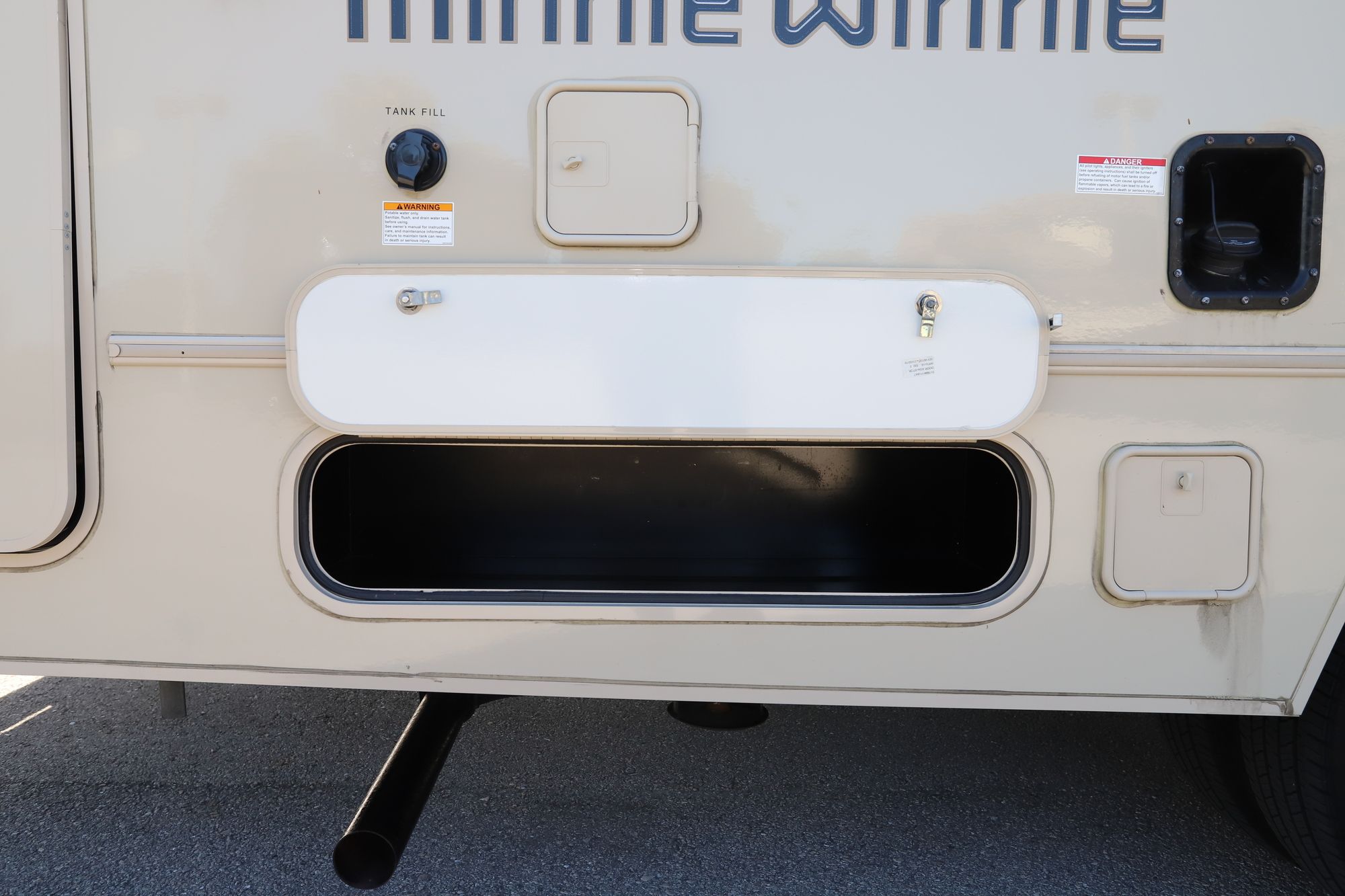 Used 2019 Winnebago Minnie Winnie 31G Class C  For Sale