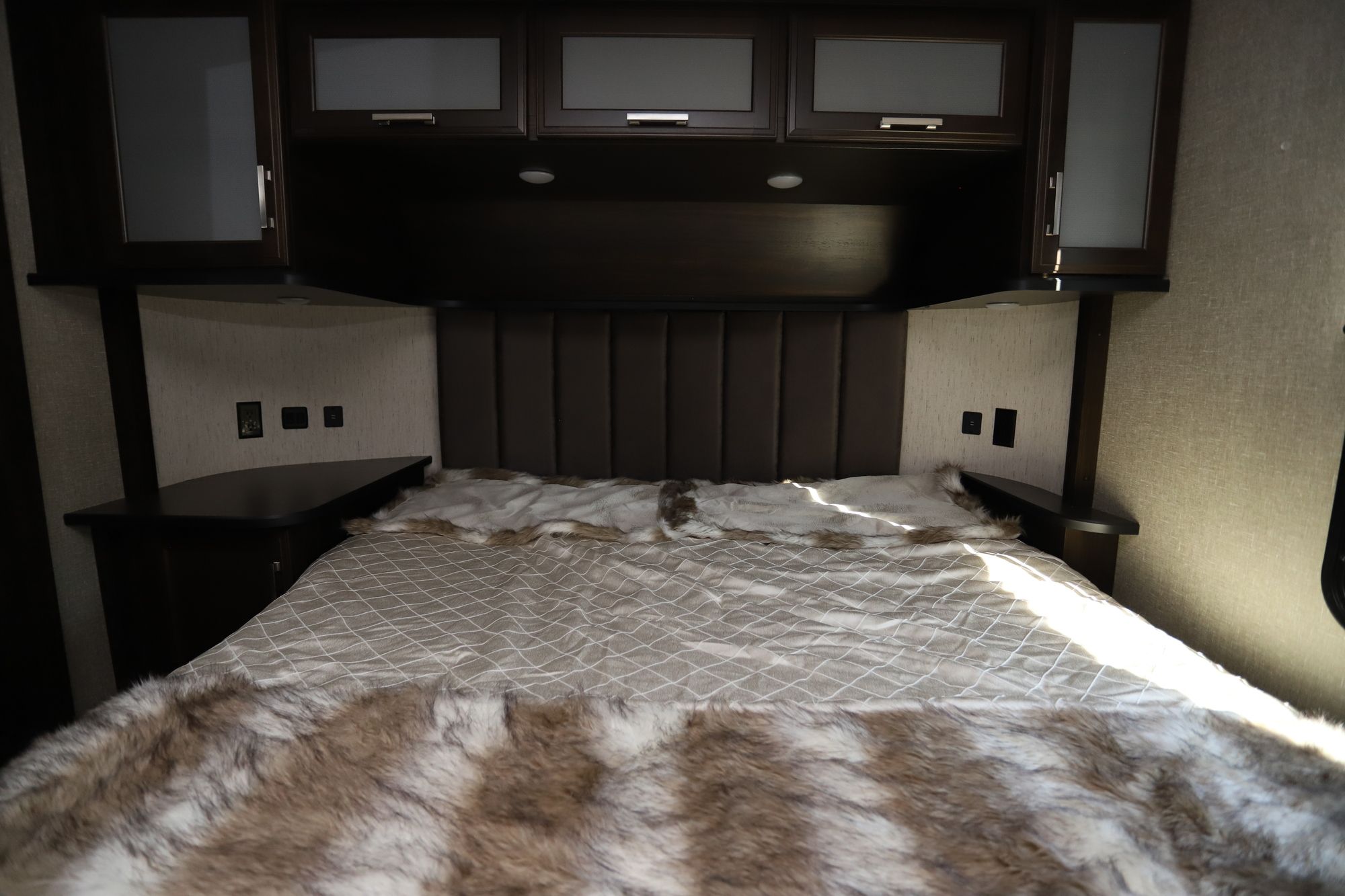 Used 2019 Grand Design Momentum 351M Fifth Wheel  For Sale