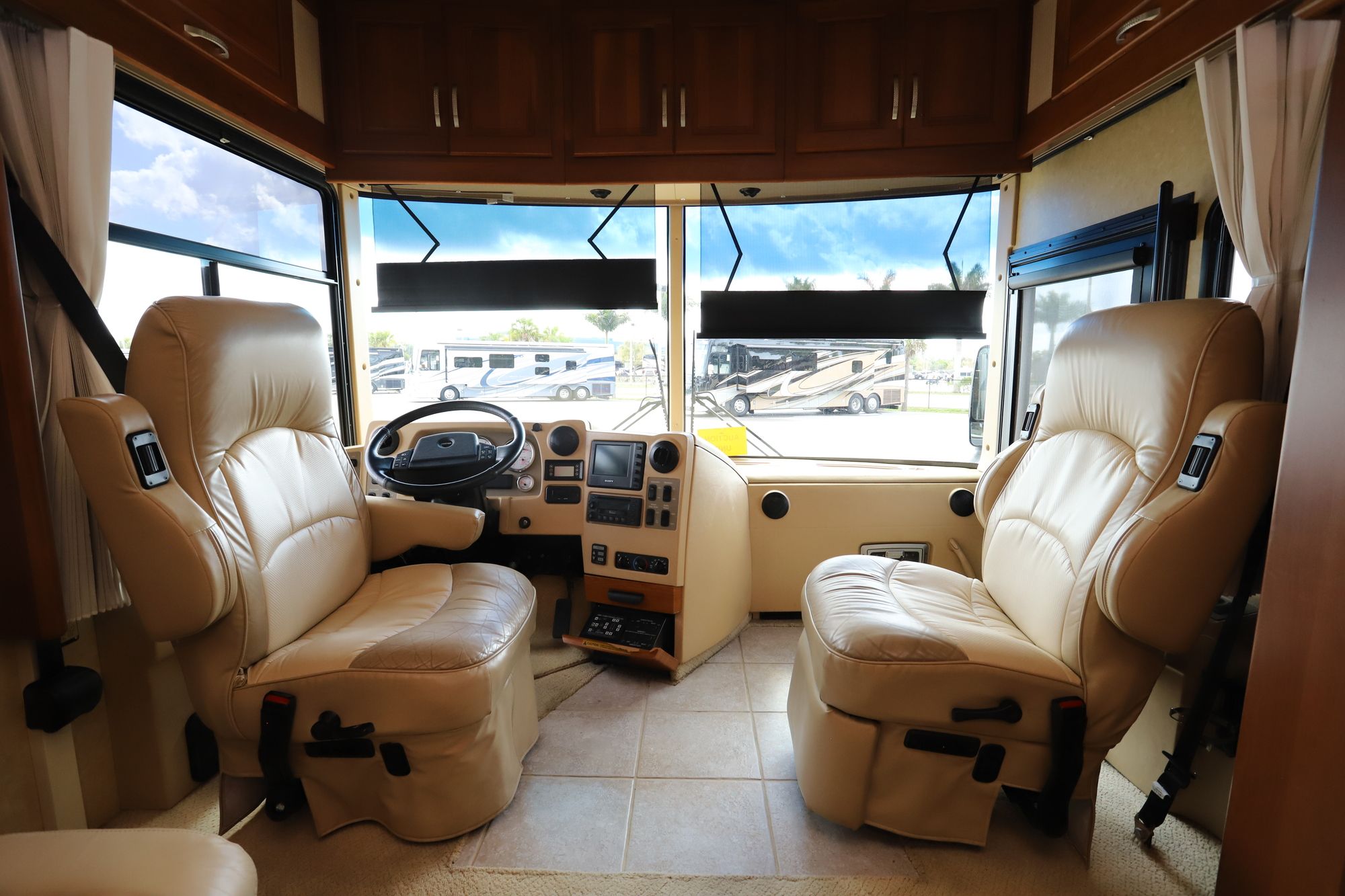 Used 2006 Winnebago Vectra 40FD Class A  For Sale