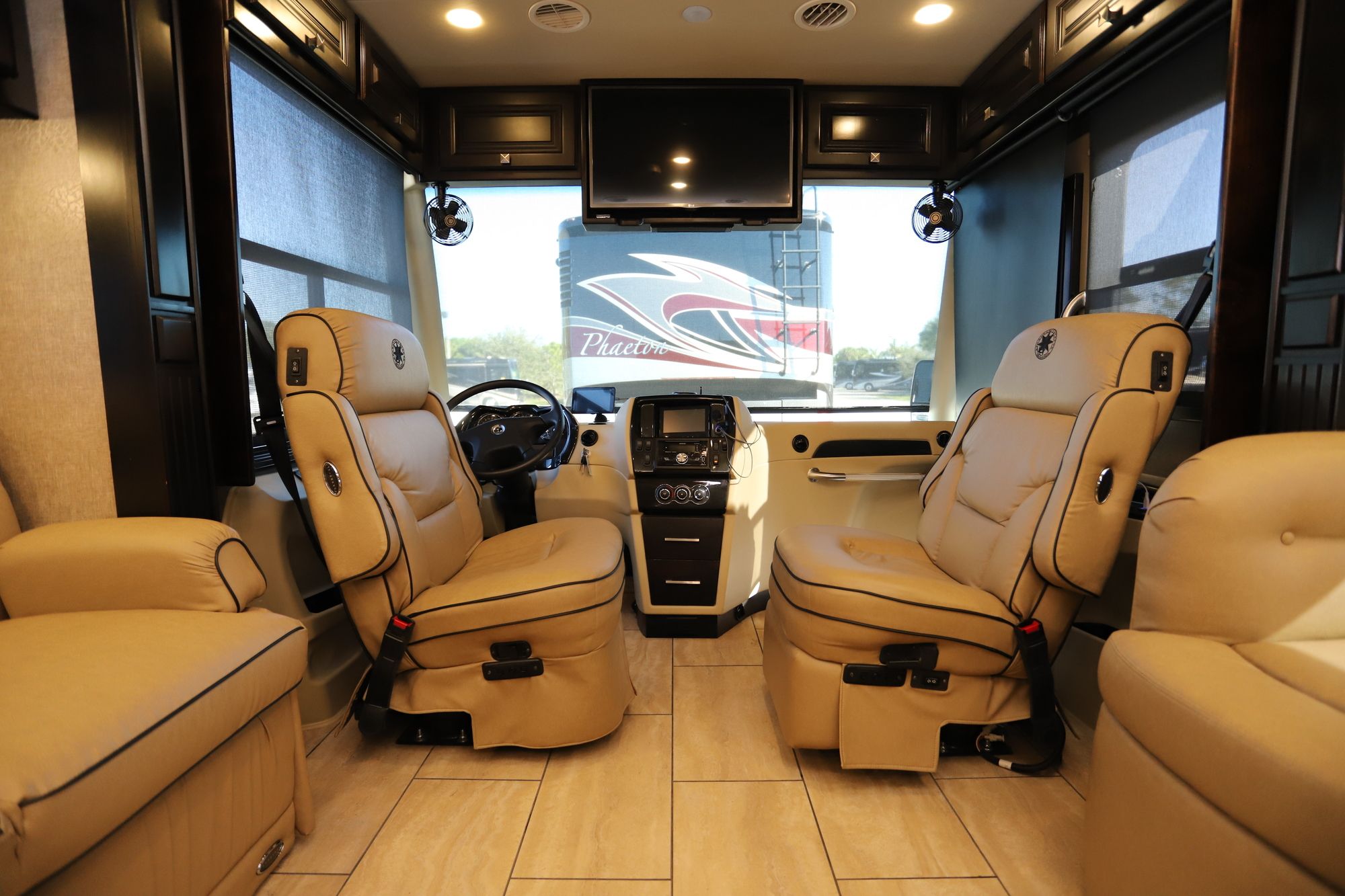 Used 2017 Tiffin Motor Homes Breeze 32BR Class A  For Sale