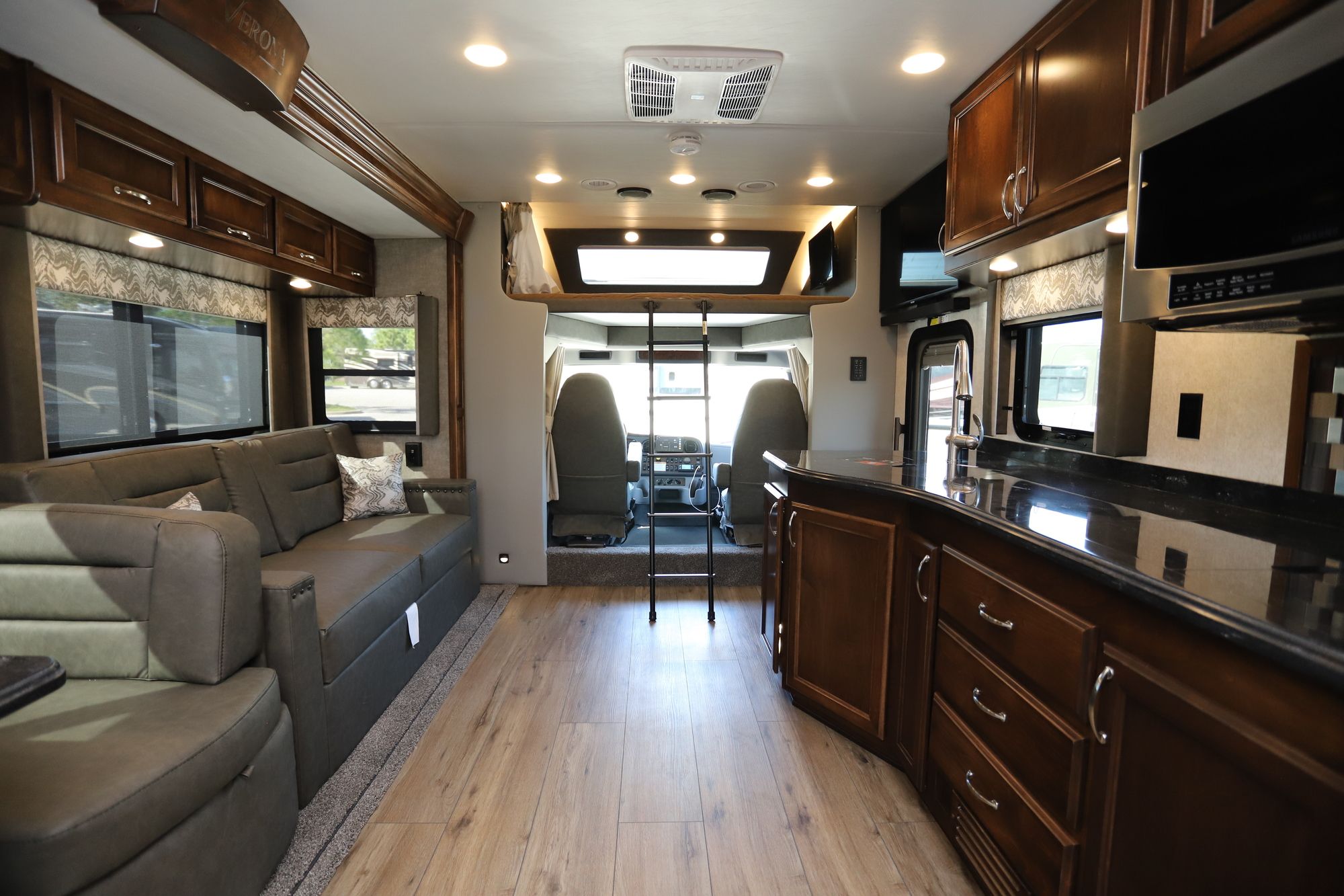 New 2021 Renegade Rv Verona 40VBH Super C  For Sale