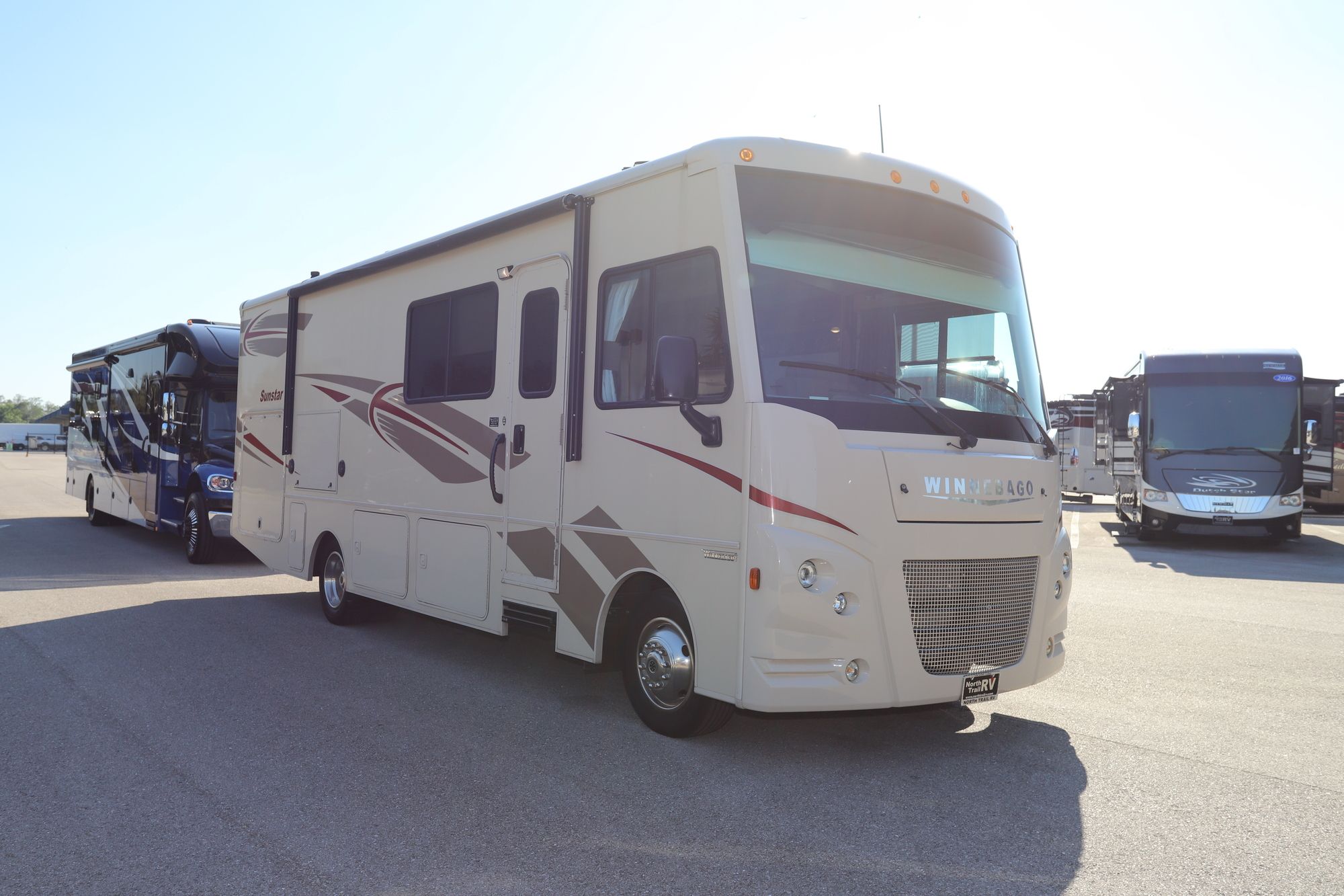 Used 2017 Winnebago Sunstar 29VE Class A  For Sale