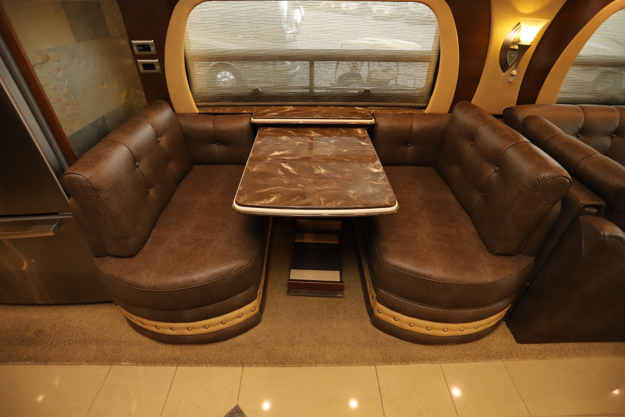 Used 2014 Newmar Essex 4544 Class A  For Sale
