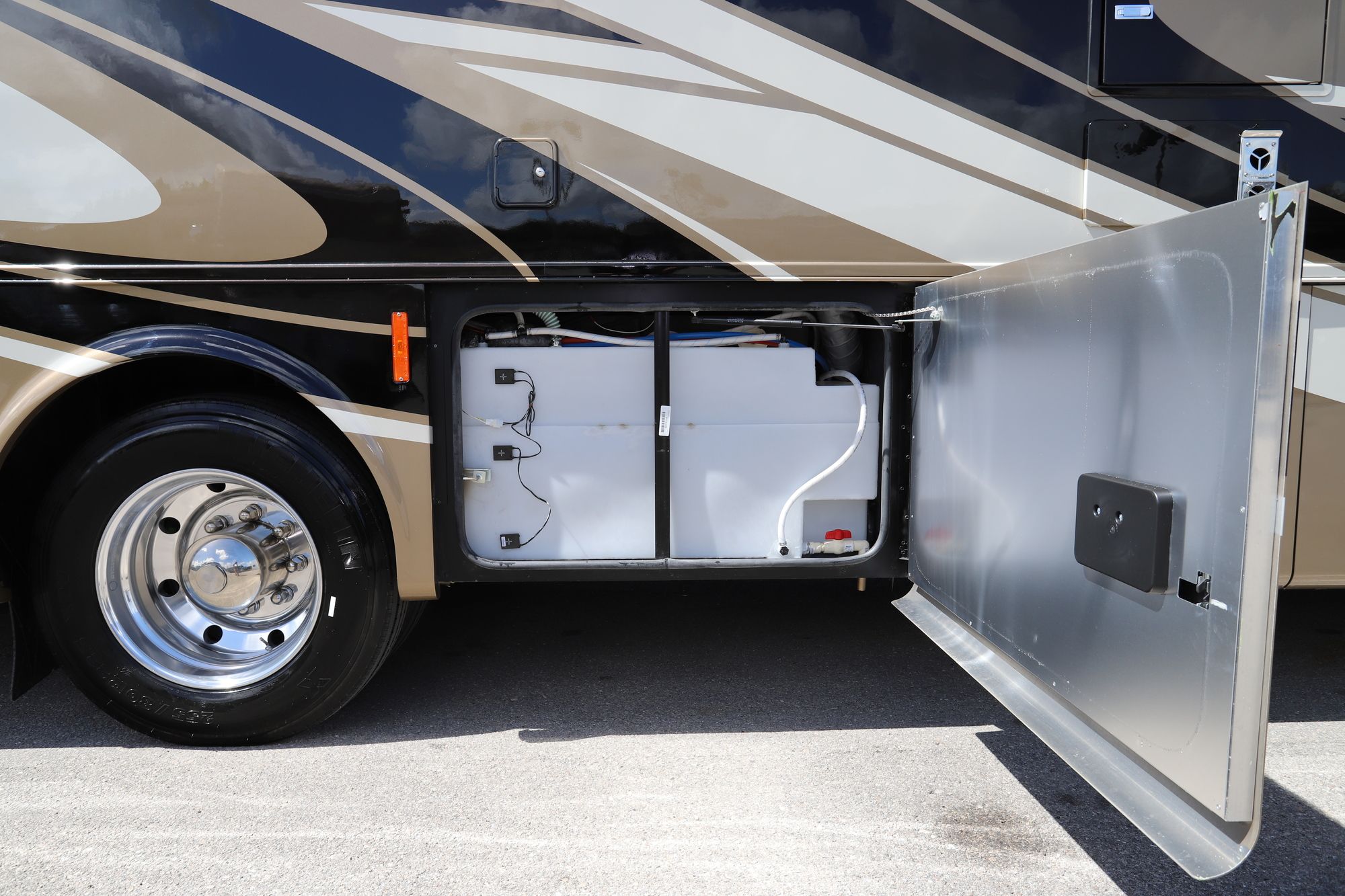New 2021 Tiffin Motor Homes Allegro 36LA Class A  For Sale