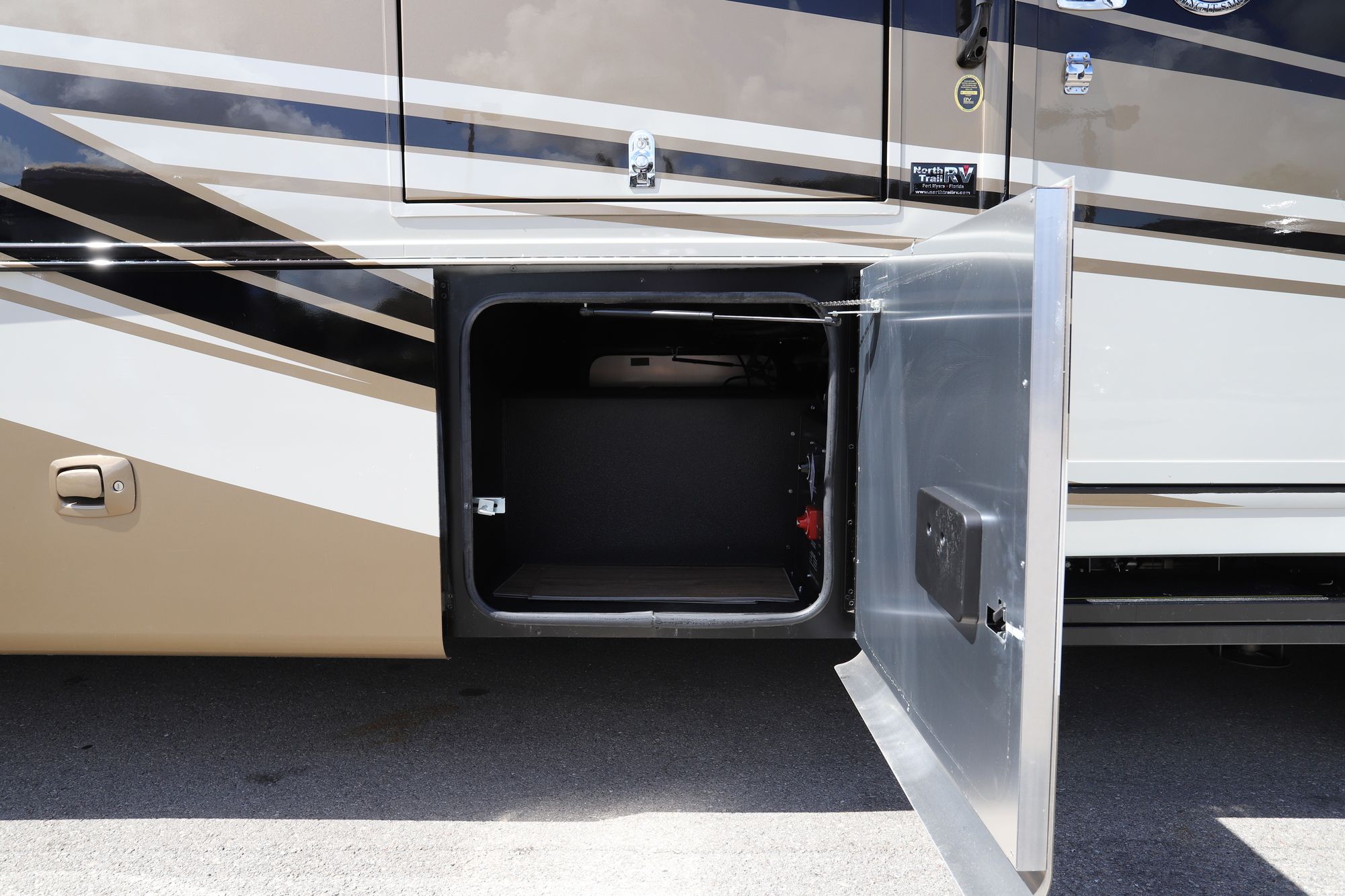 New 2021 Tiffin Motor Homes Allegro 36LA Class A  For Sale