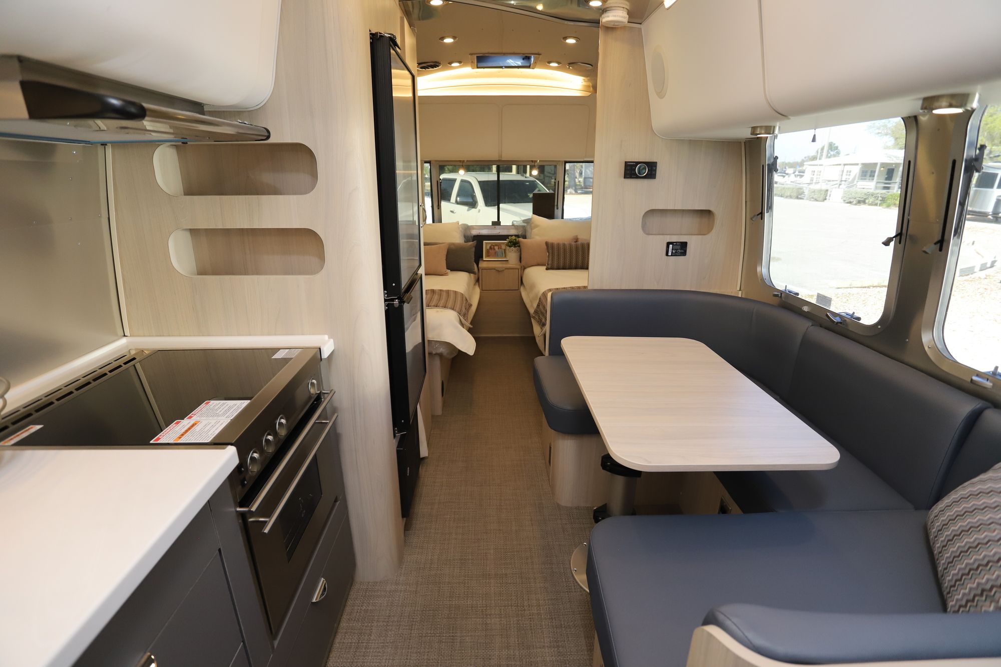 New 2021 Airstream Globetrotter 23FB Travel Trailer  For Sale