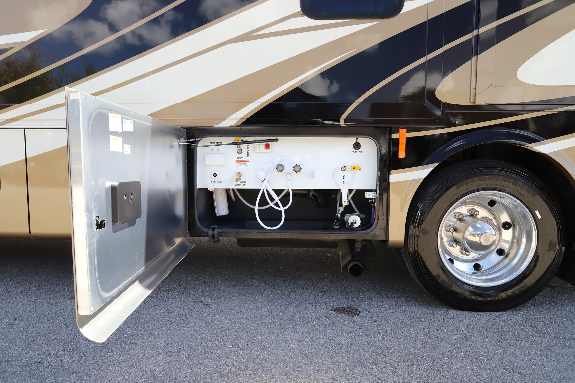 New 2021 Tiffin Motor Homes Allegro 36LA Class A  For Sale