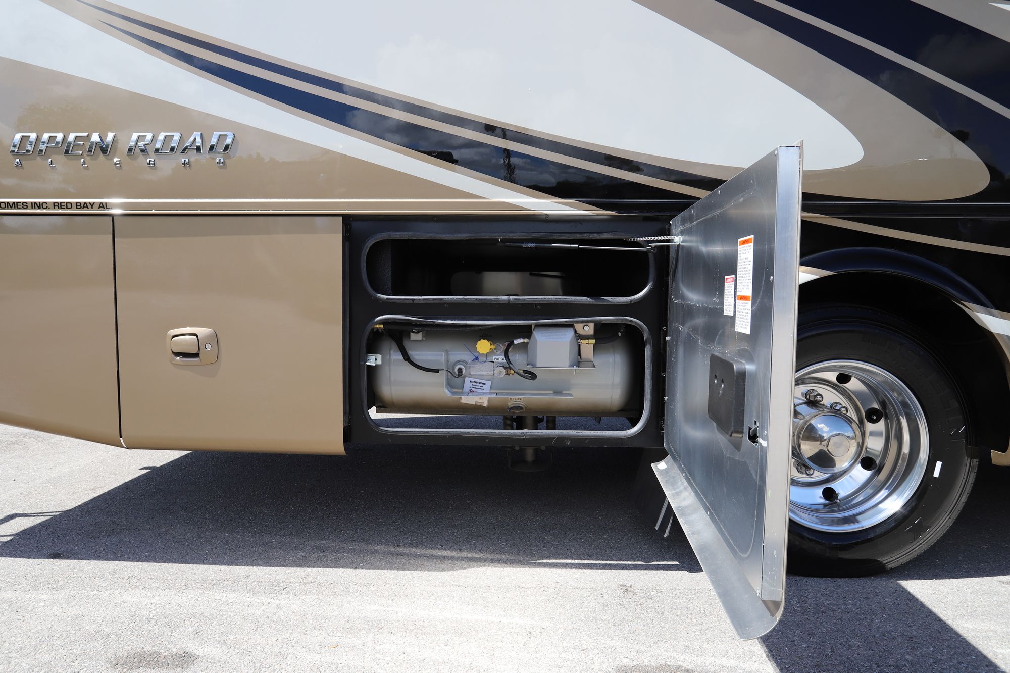New 2021 Tiffin Motor Homes Allegro 36LA Class A  For Sale
